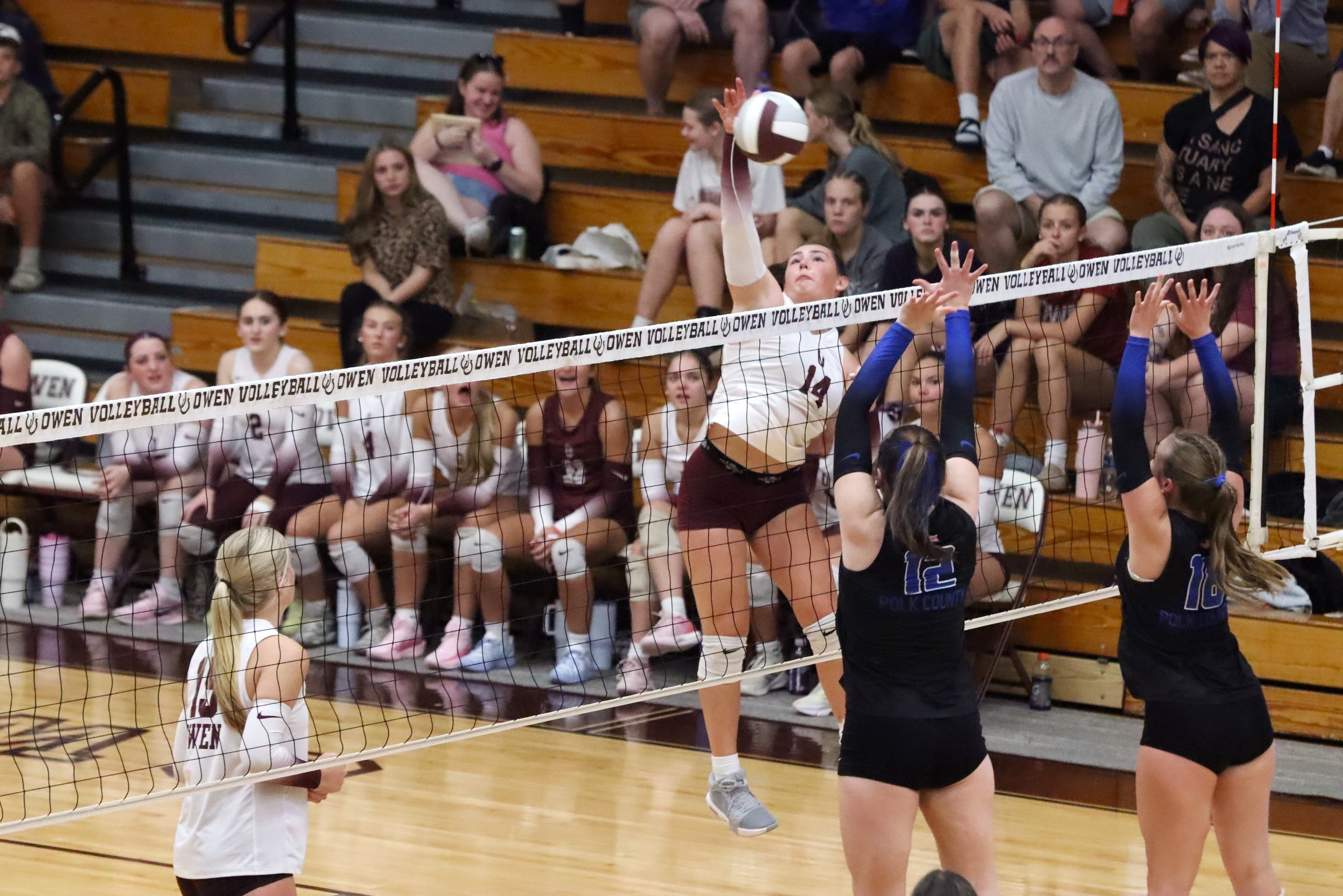 Warlassies stay on top of conference with home victory over Polk