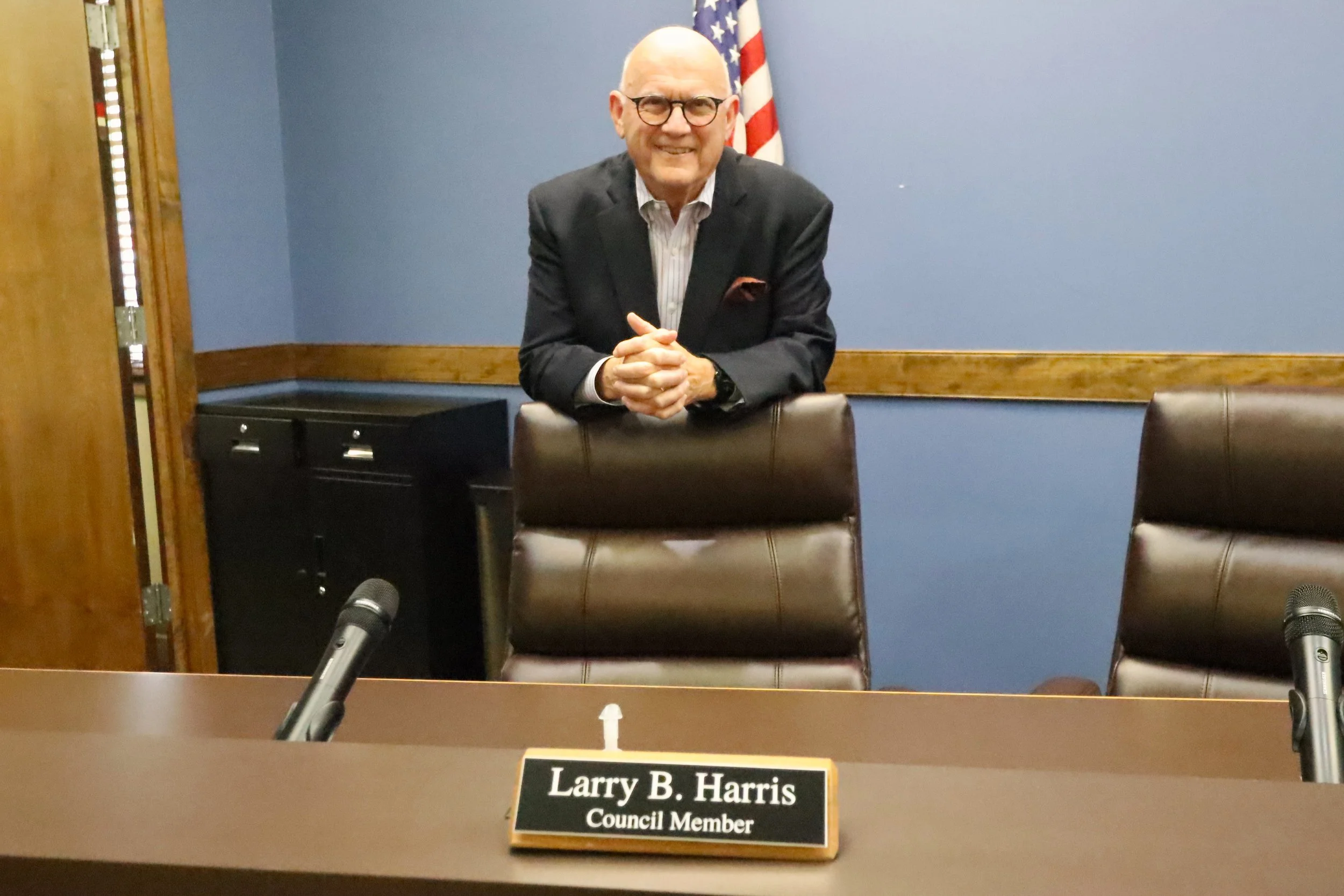 Larry Harris photo.JPG
