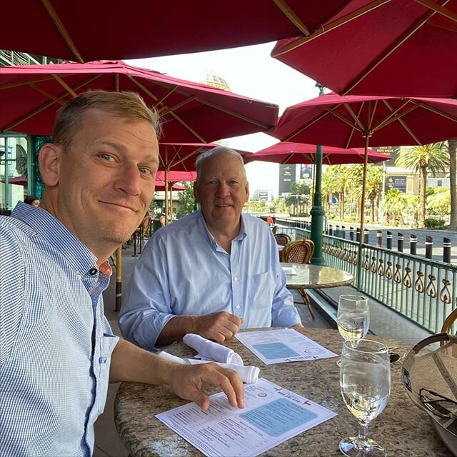 I&rsquo;m turning into my dad. I&rsquo;m cool with that. @hinsonben &bull;
&bull;
&bull;
Drove from Nashville to Vegas to get the motorhome out to the west coast. I&rsquo;ll never forget these 3 days. #hinsoning 
Lunch in Jackson TN
Dinner in Little 