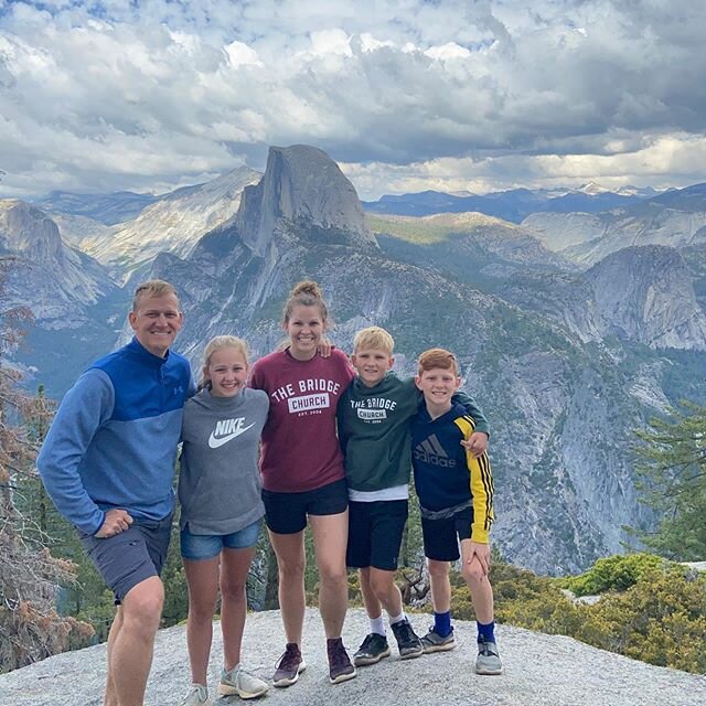 Yosemite. Half Dome. El Cap.
#hinsoning  @katiehinson