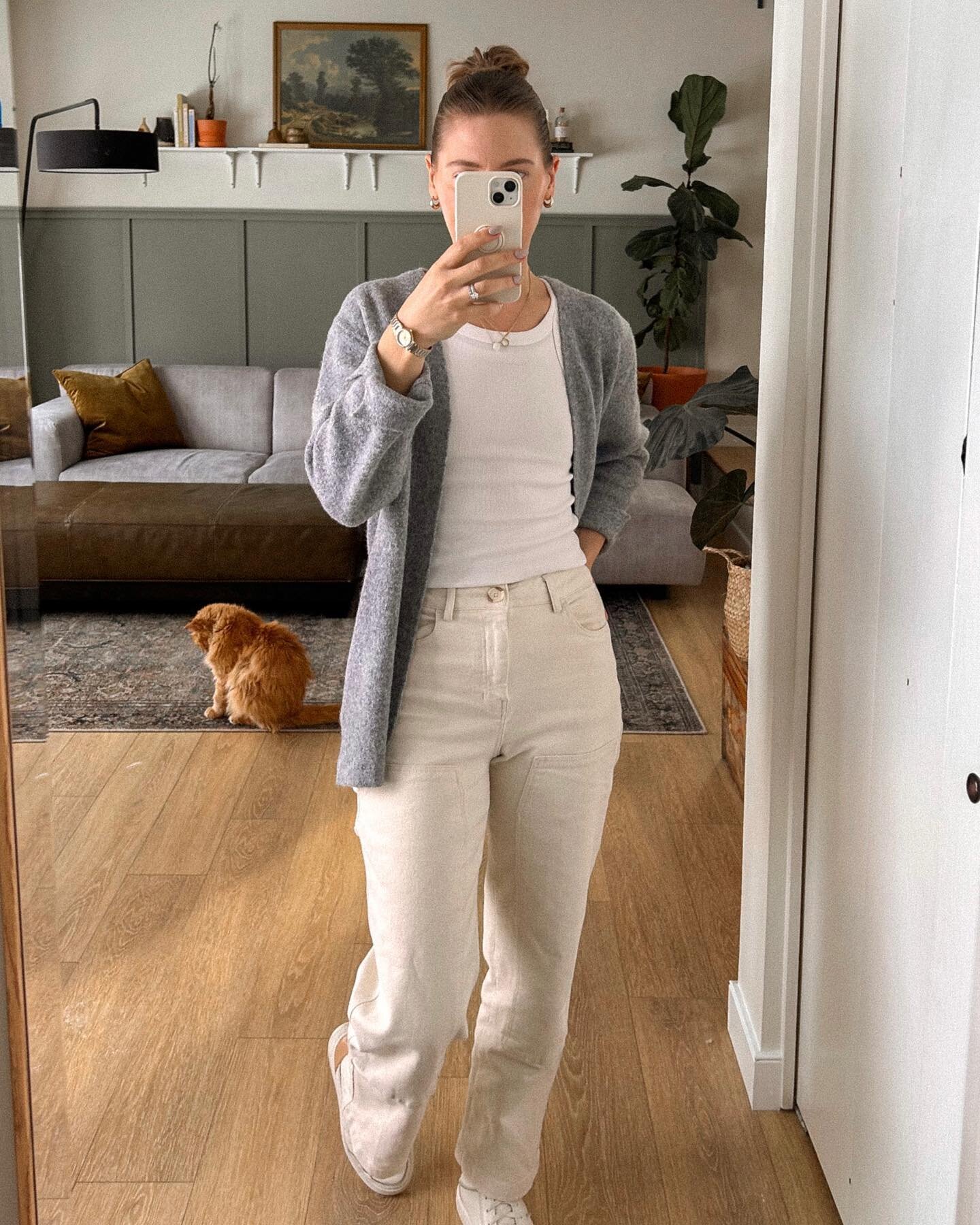 Bday weekend | dinner at @tenfoothenry | slow Saturday vibes with the fur buddies 

Thanks for all the birthday wishes ✨🧡