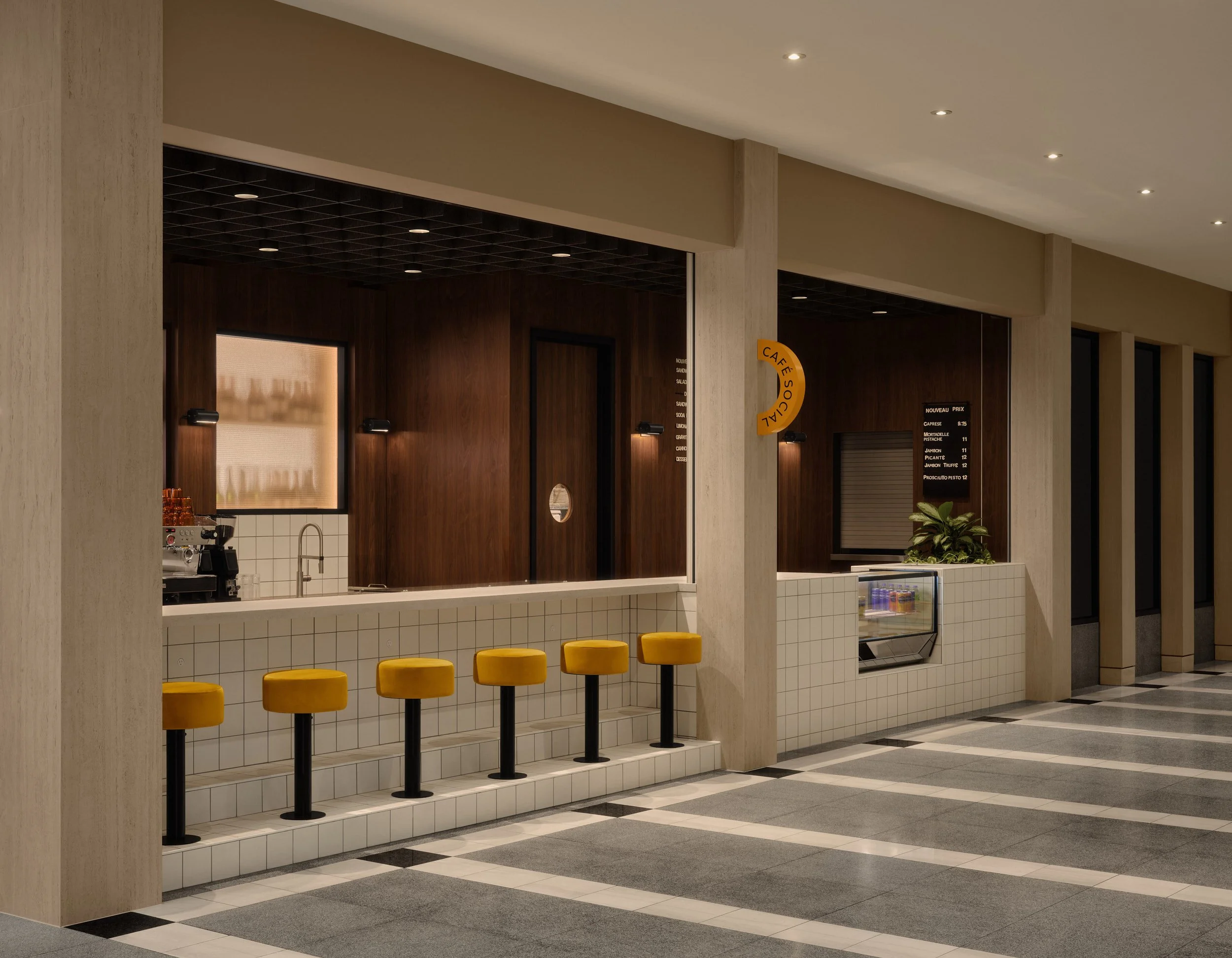 Siege Social by Blanchette archi.design, Photo Copyright Alex Lesage 1.jpg