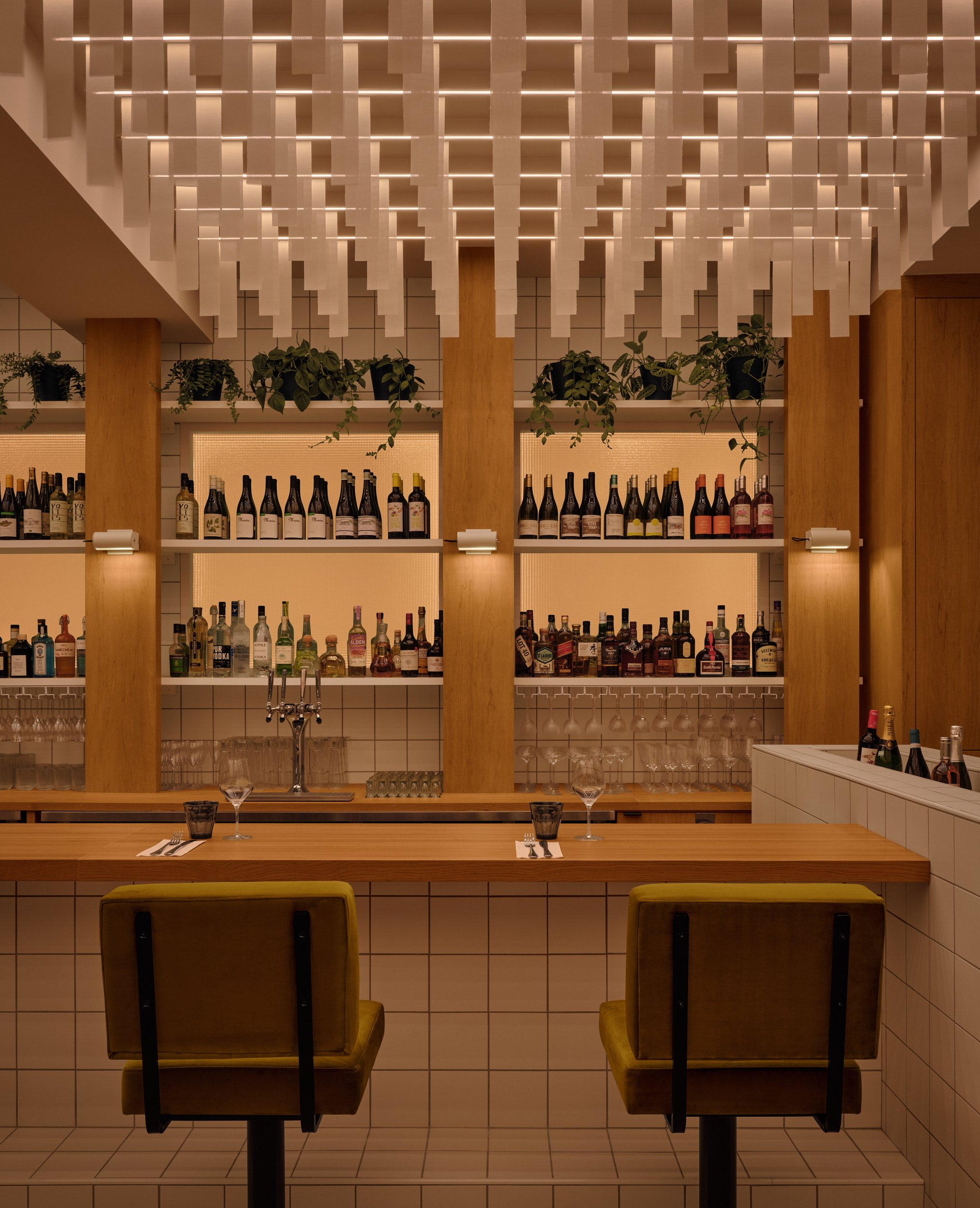 Siege Social by Blanchette archi.design, Photo Copyright Alex Lesage 15.jpg