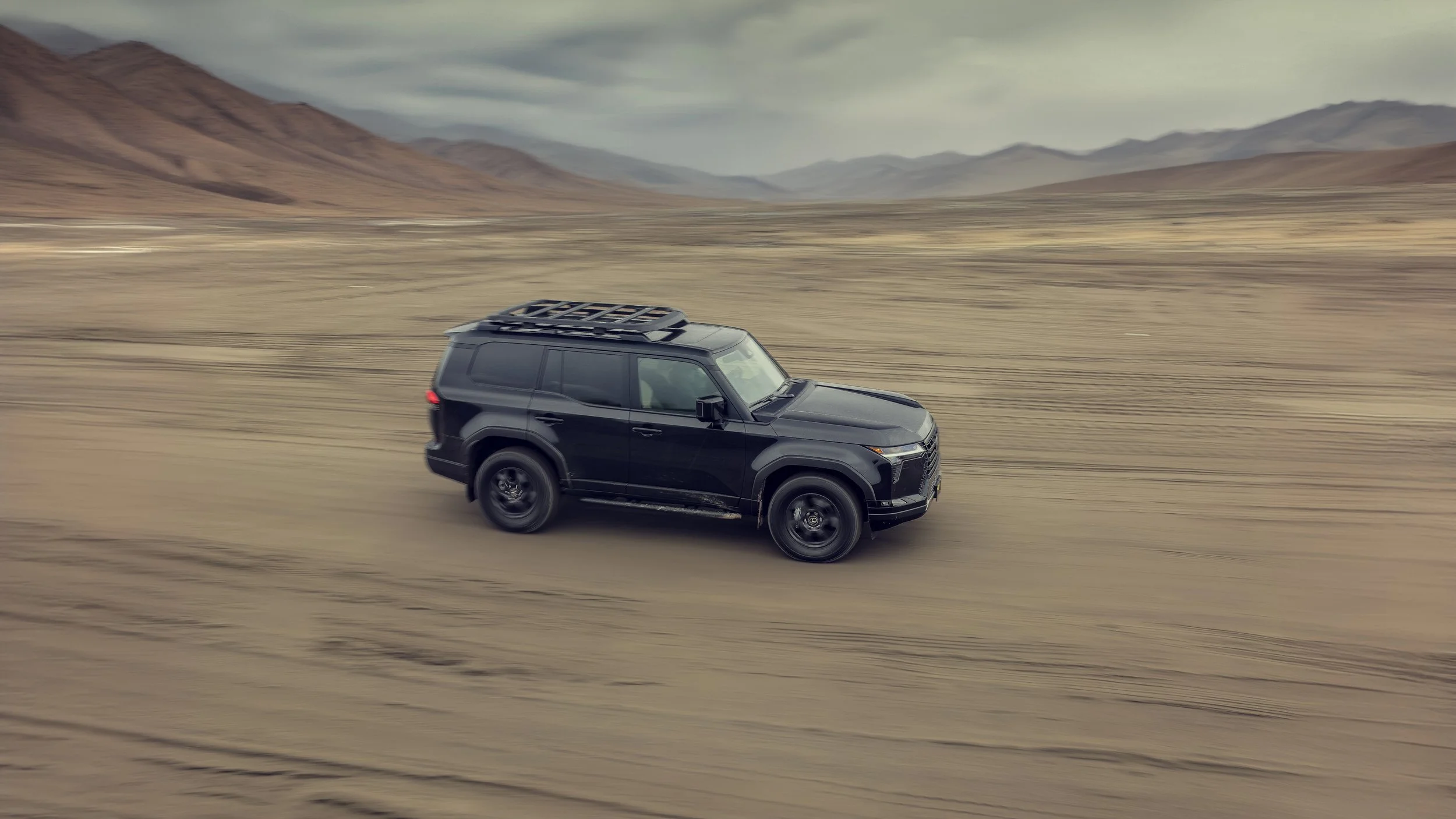 Lexus GX550 Overtrail_ (4) (1).jpg