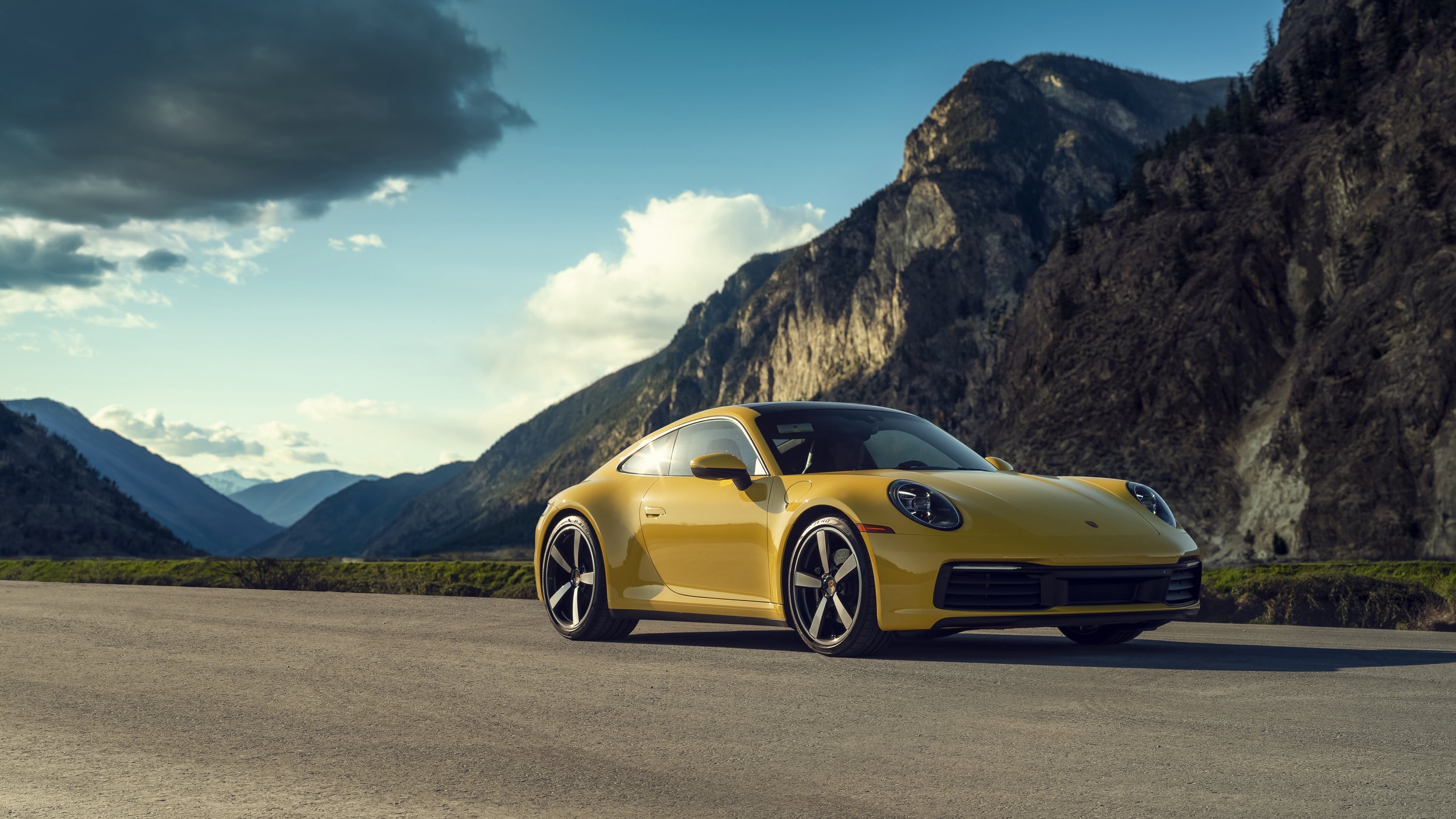 Porsche 911 C4S_ (6).jpg