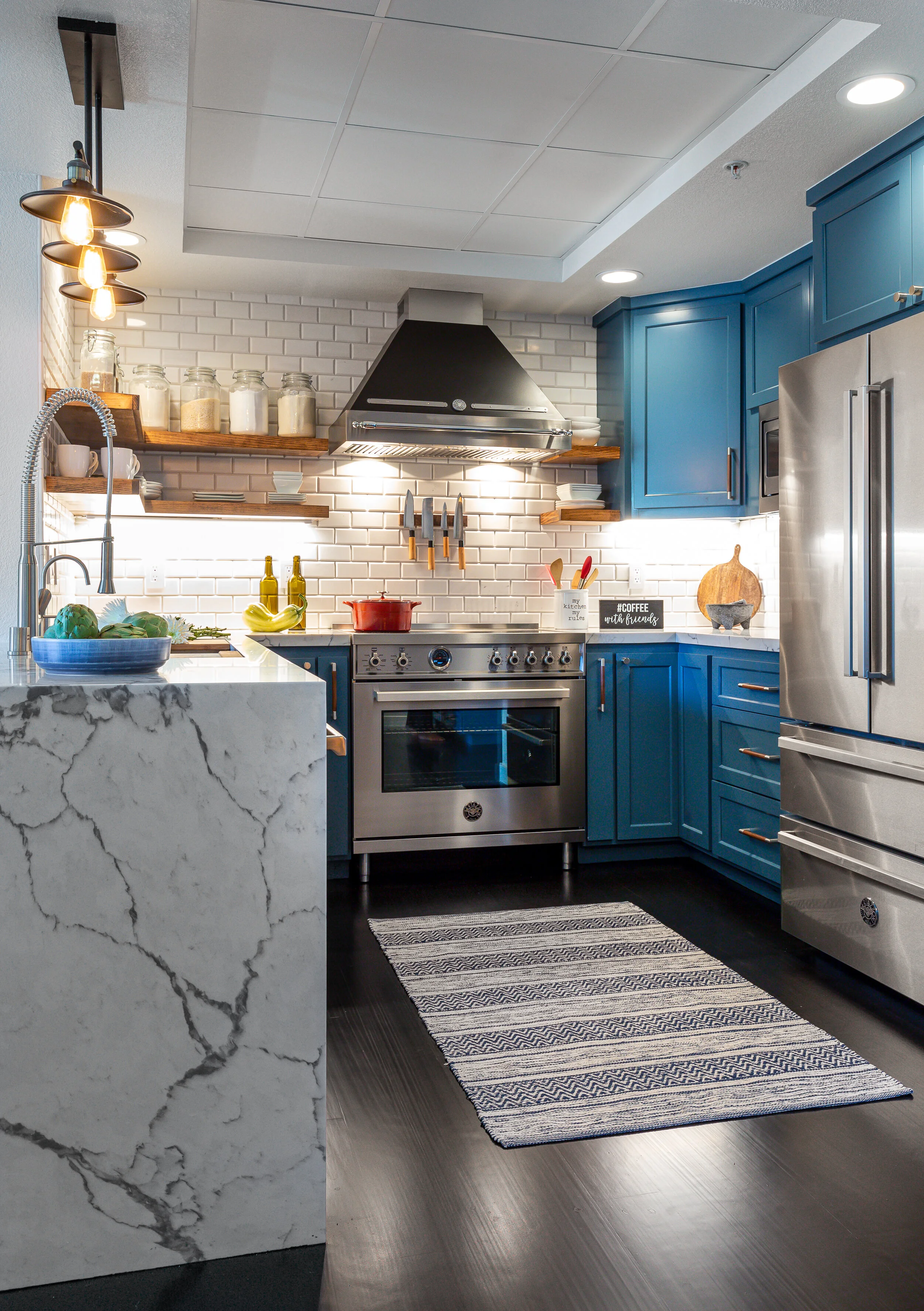 KitchenRightView.jpg