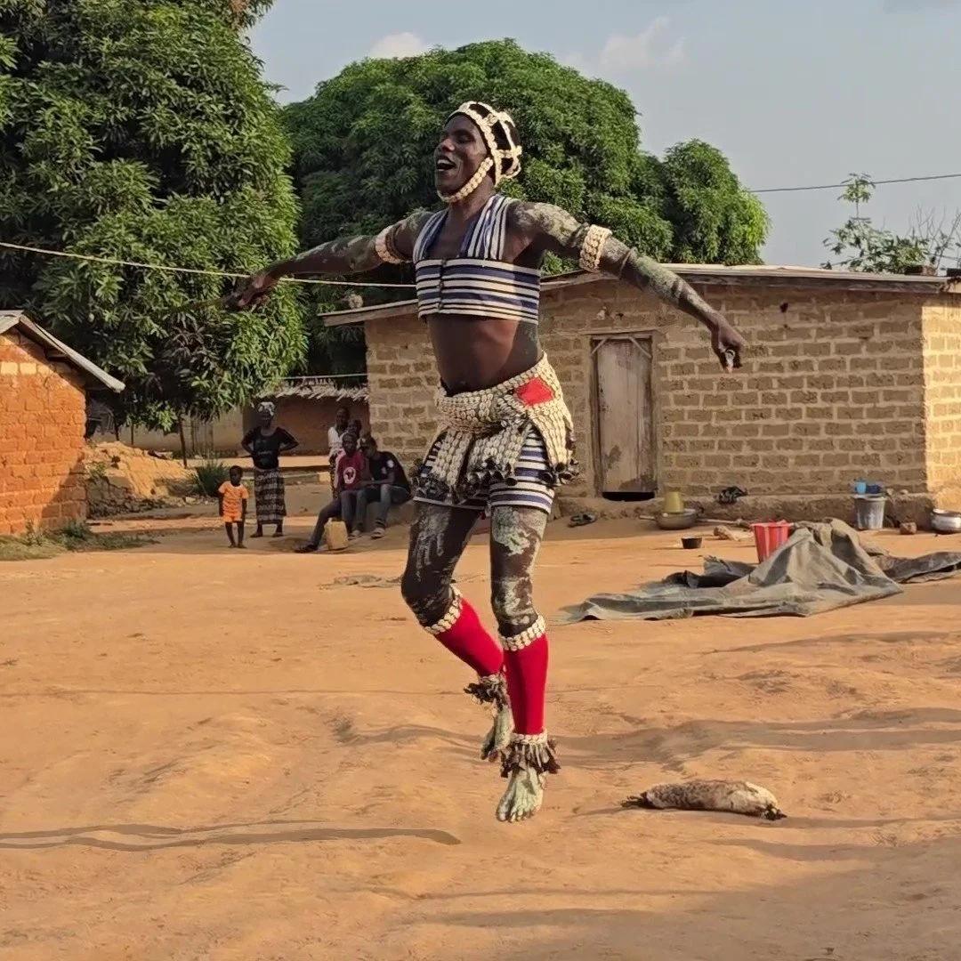 Jongleurs Dance 1.jpg