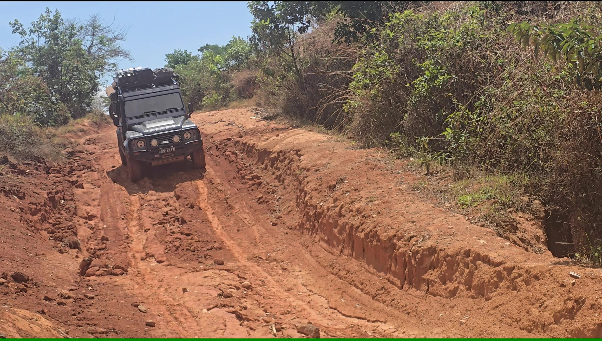 A bit of the Banyo track - frame at 0m7s.jpg