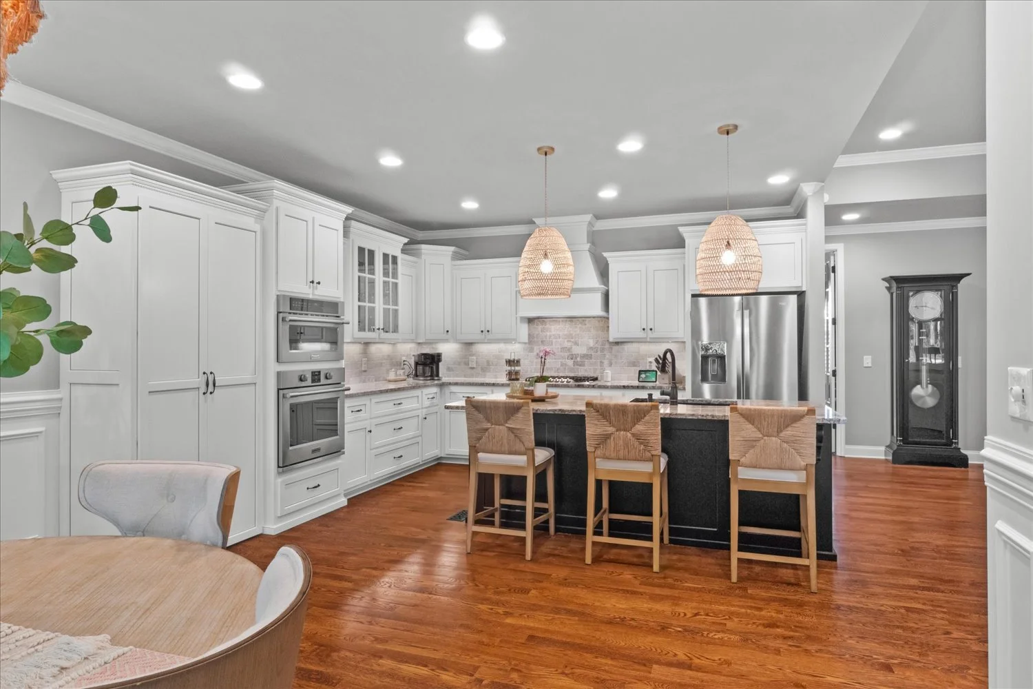 0267-Real Estate Photographer Pro-268.jpg