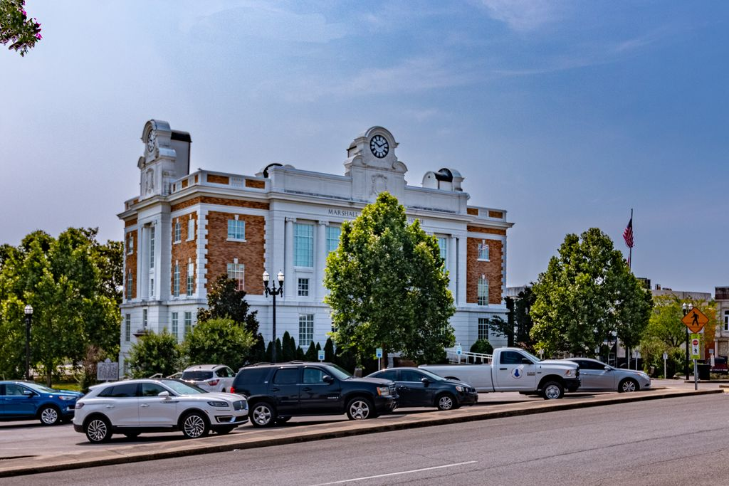 Lewisburg Tennessee Courthouse