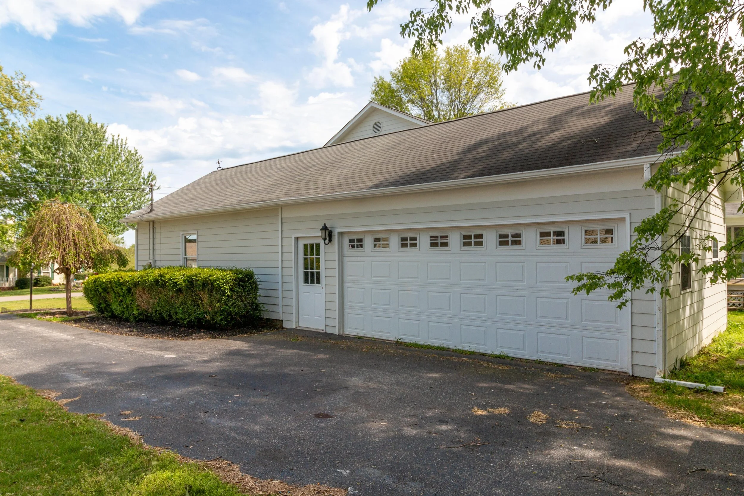 Home For Sales Columbia TN 104 Austell Drive Columbia TN — Real