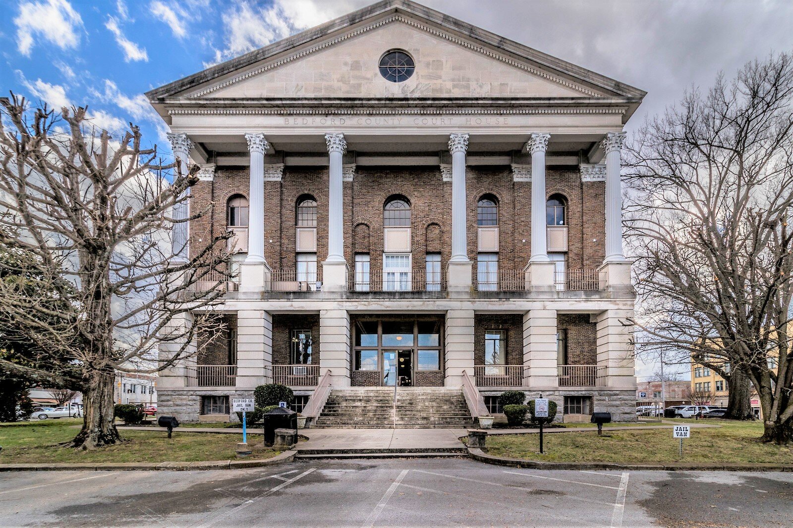 bedford-county-courthouse.jpg