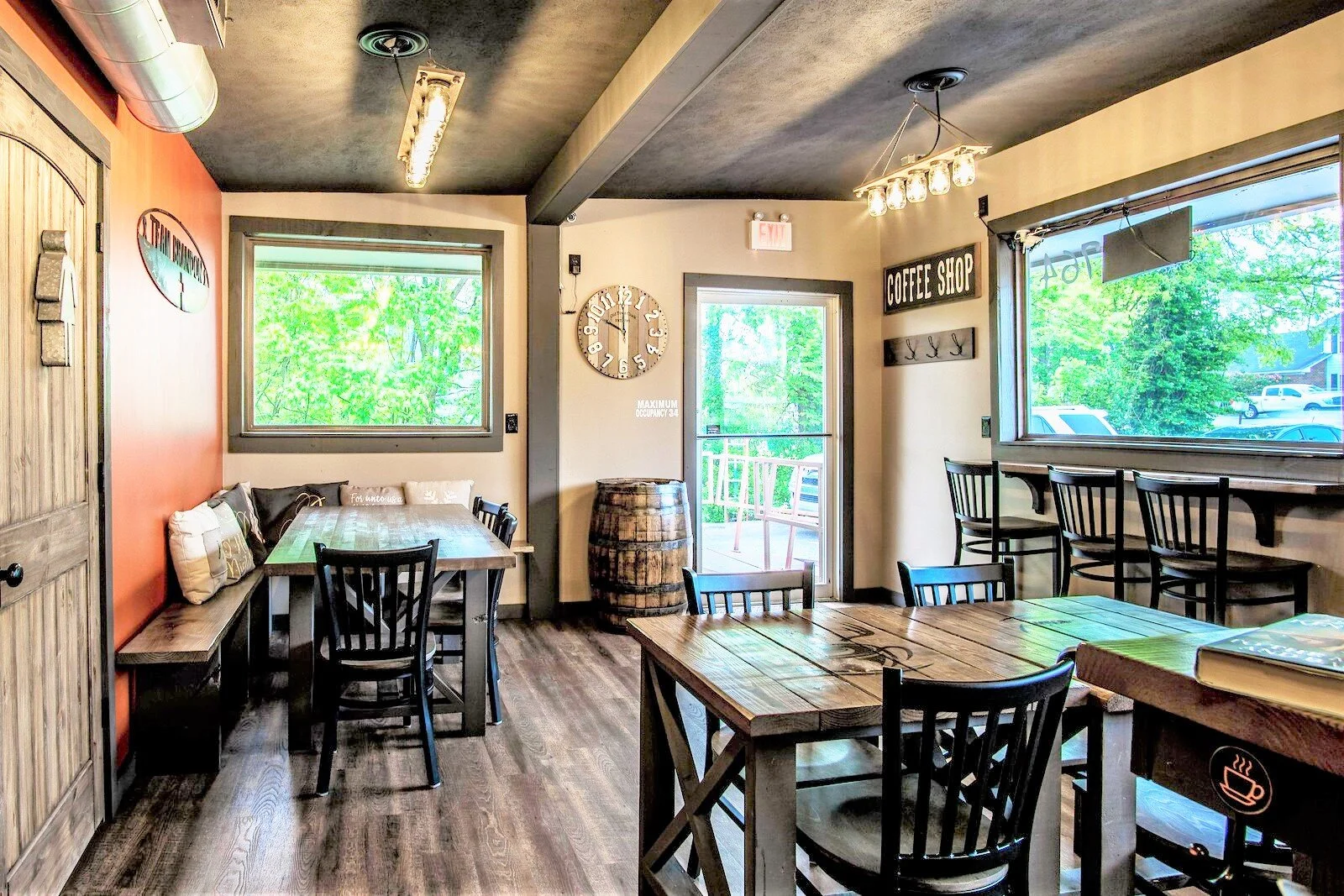 Lewisburg, TN Coffee, Water, Wine, and Movie [2020] — Real Estate