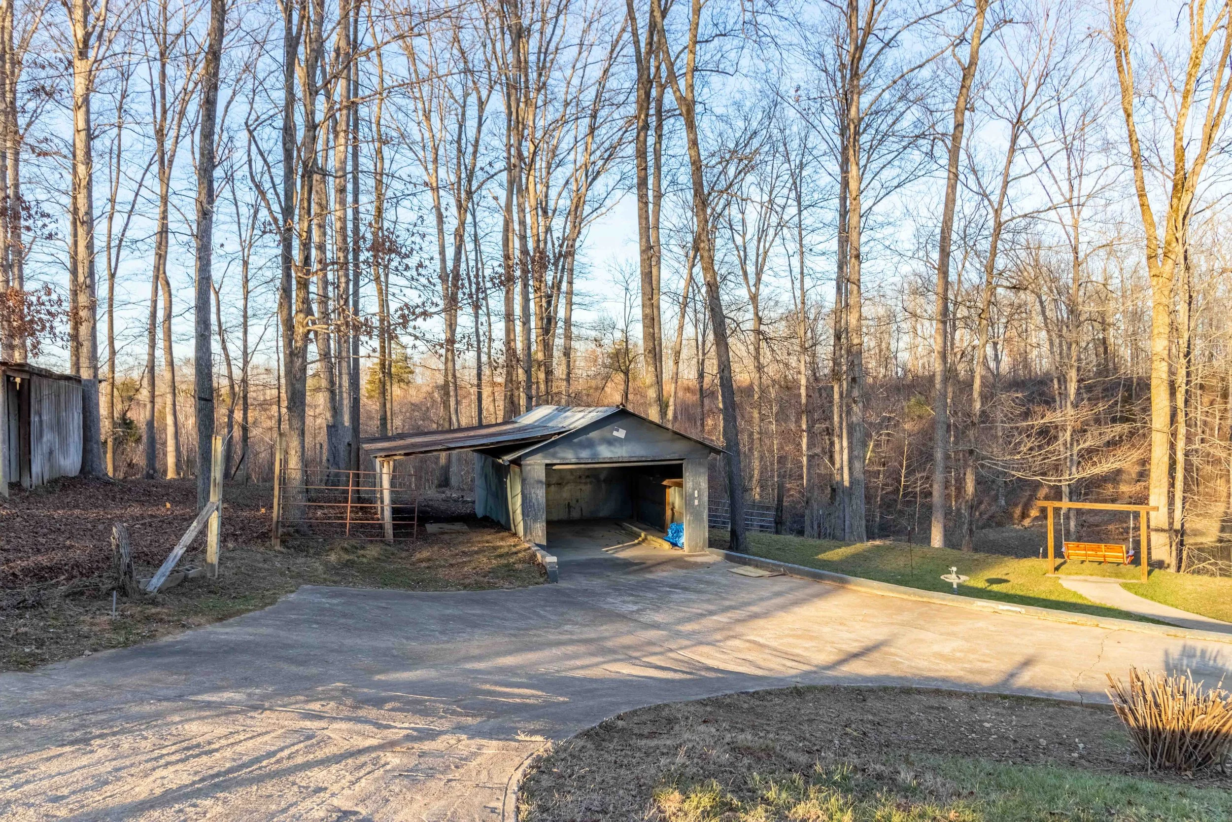 199 Robert Nutt Road Lane Waynesboro TN Home for Sale — Real Estate