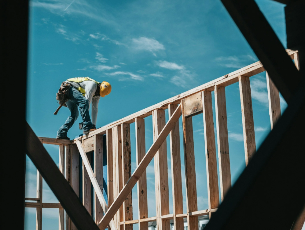 Photos Win Business in Construction &amp; Manufacturing