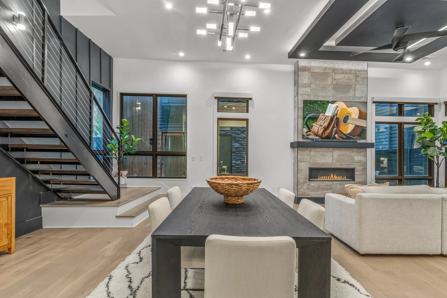 0890-Real Estate Photographer Pro-890.jpg