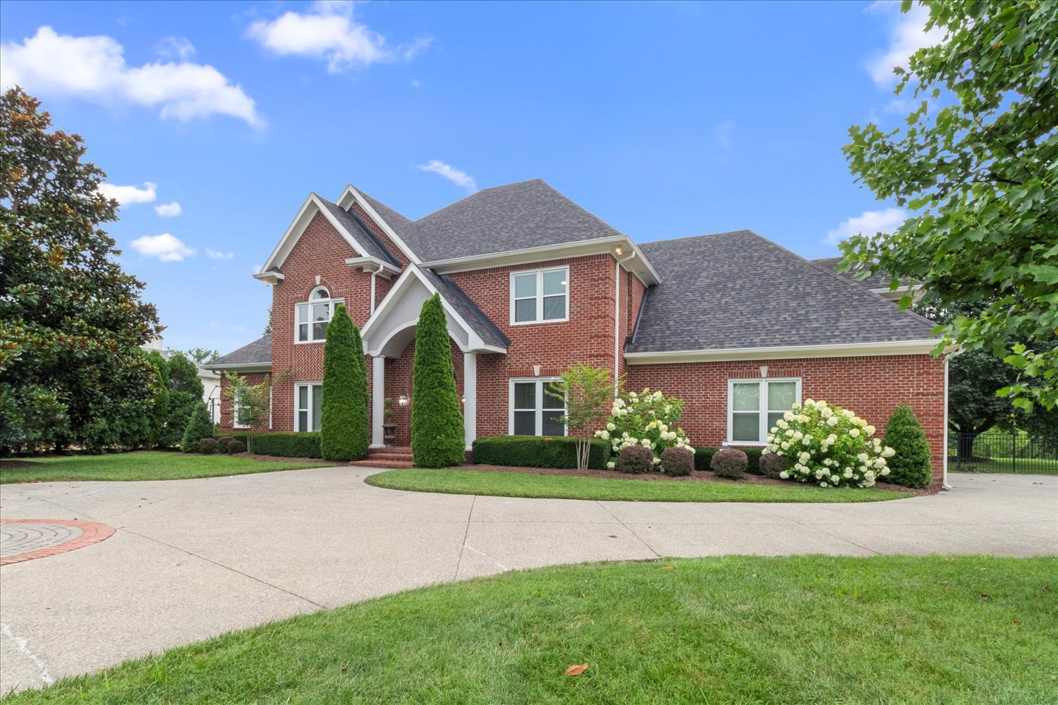 0575-Real Estate Photographer Pro-574.jpg