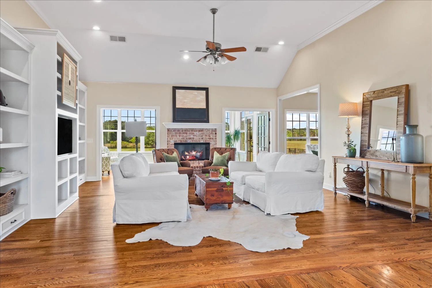 0191-Real Estate Photographer Pro-192.jpg