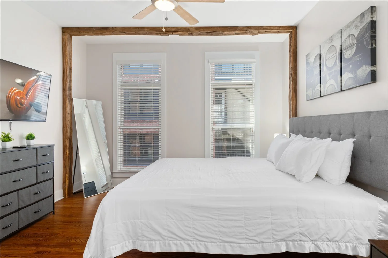 0010-Real Estate Photographer Pro-11.jpg