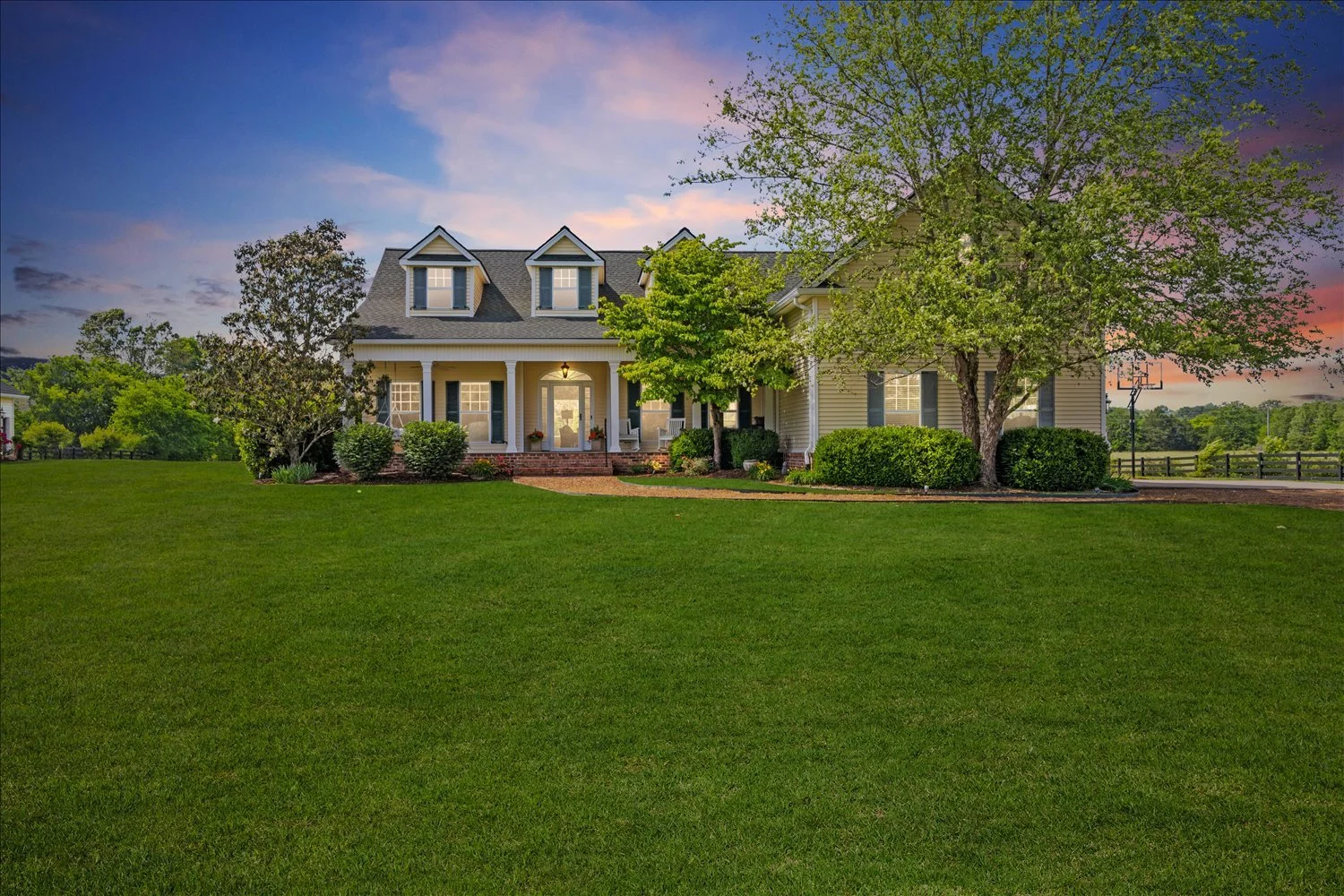 0188-Real Estate Photographer Pro-189.jpg