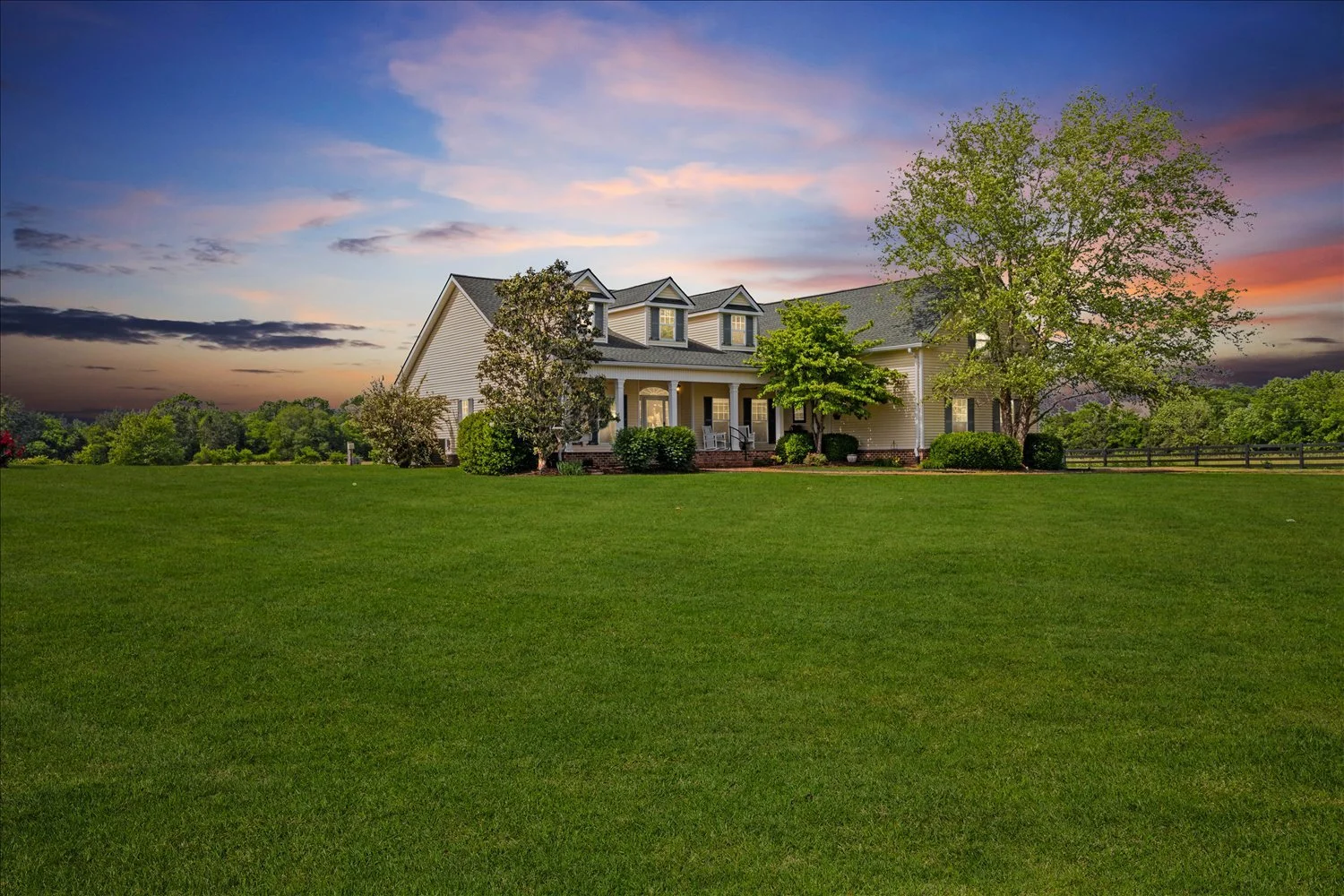 0186-Real Estate Photographer Pro-187.jpg