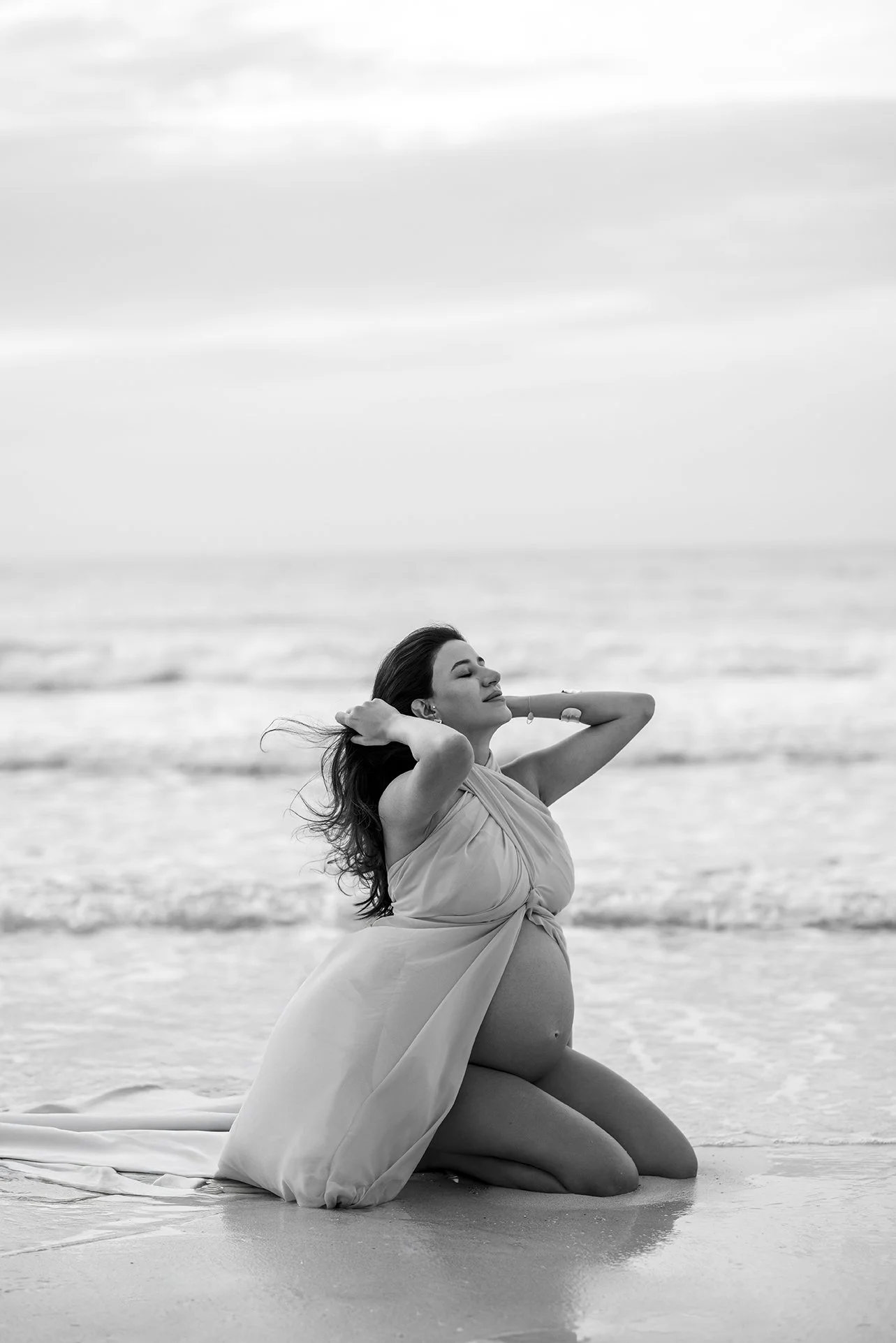 maternity photoshoot dubai