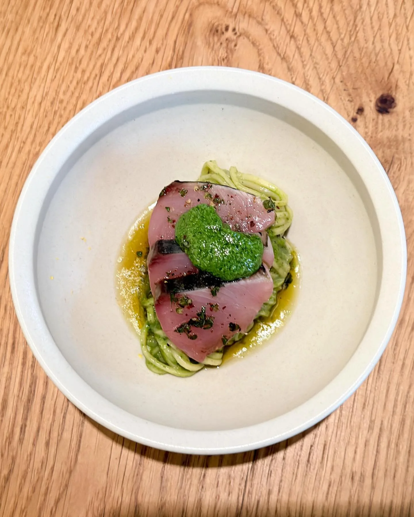 In Germany, restaurants that combine a relaxed vibe &mdash; think Saturday lunch, high-top seating, sharing plates &mdash; with genuinely refined cooking remain rare. Berlin leads the way, with &quot;Caf&eacute; Frieda&quot; standing out as a local f