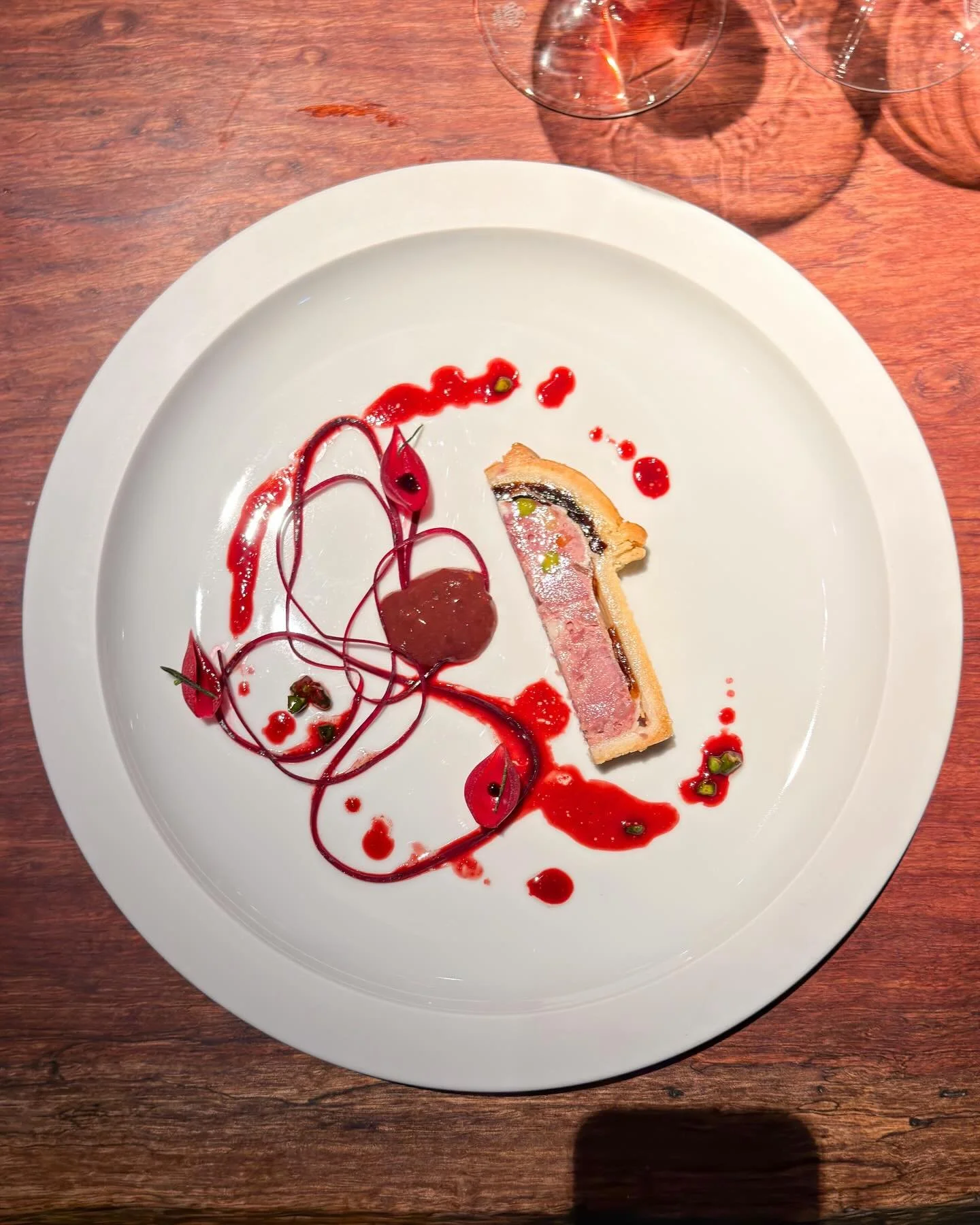 Game p&acirc;t&eacute;, sauce Cumberland. At two-Michelin-starred "100/200 Kitchen" in Hamburg. 
&mdash; 
#100200kitchen #thomasimbusch #hamburg #twomichelinstars 
.
.
#mystorywithmichelin #michelinplate #michelinfood #delicious #eeeeeats #