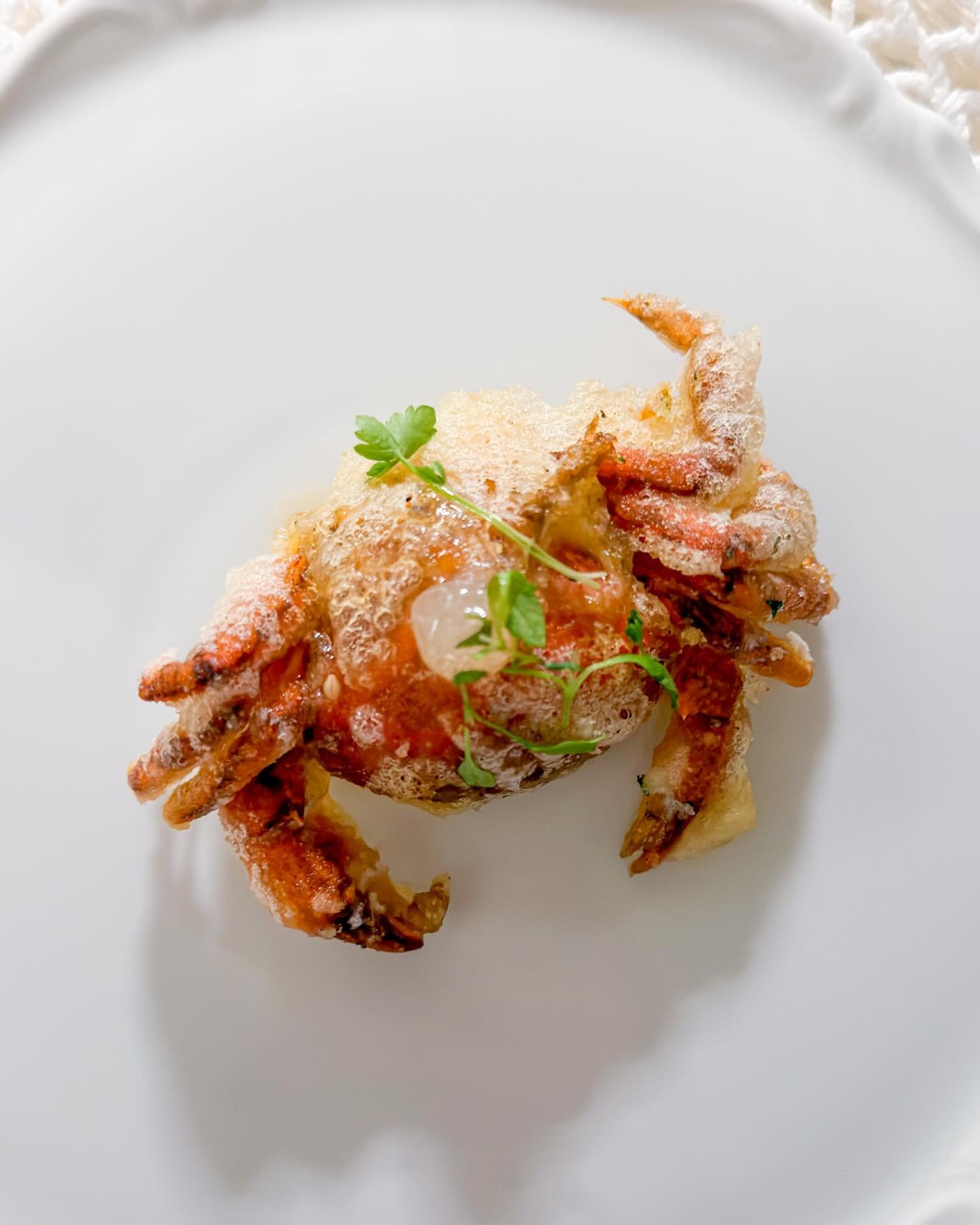 Deep-fried crab as part of some crispy seafood starters. Delicious. At three-Michelin-starred @davittorioristorante in Brusaporto, Italy.
&mdash; 
#threemichelinstars #enricocerea #troisetoiles_italy