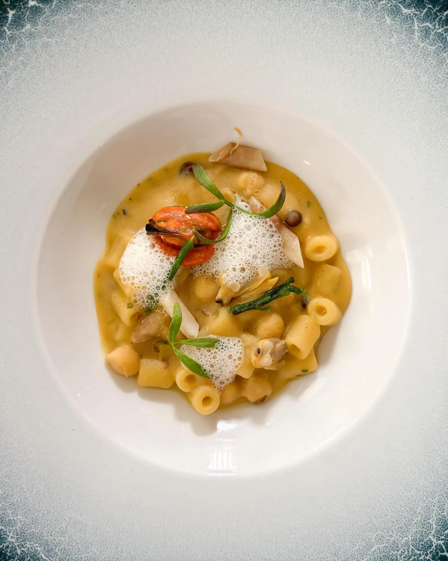 Maccheroni with vegetables and shellfish. At three-Michelin-starred @davottrioristorante in Brusaporto, Italy.
&mdash; 
#threemichelinstars #enricocerea #troisetoiles_italy