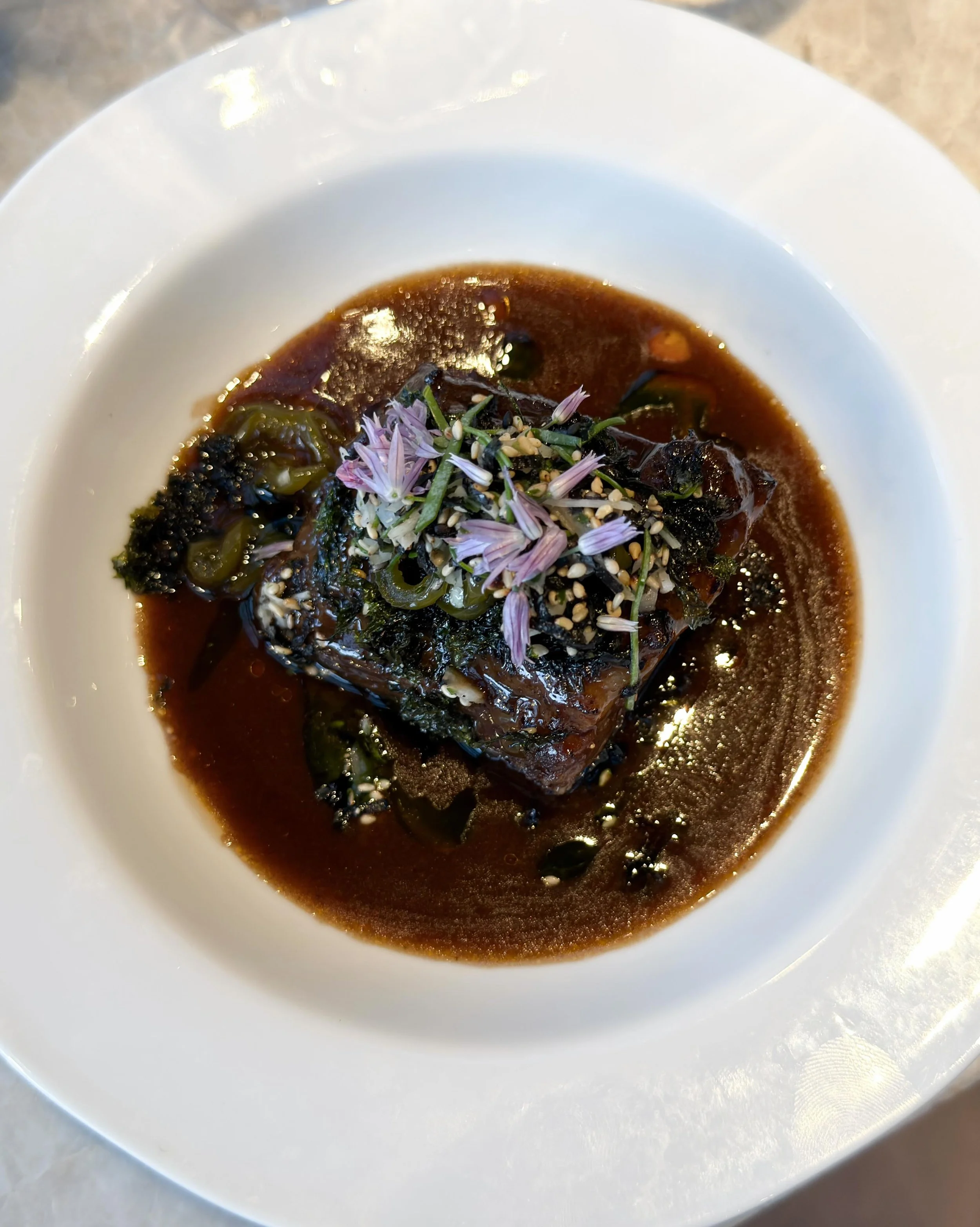 Braised short rib. At @pinot.bistro in Hamburg. 
&mdash;
#troisetoiles_hamburg