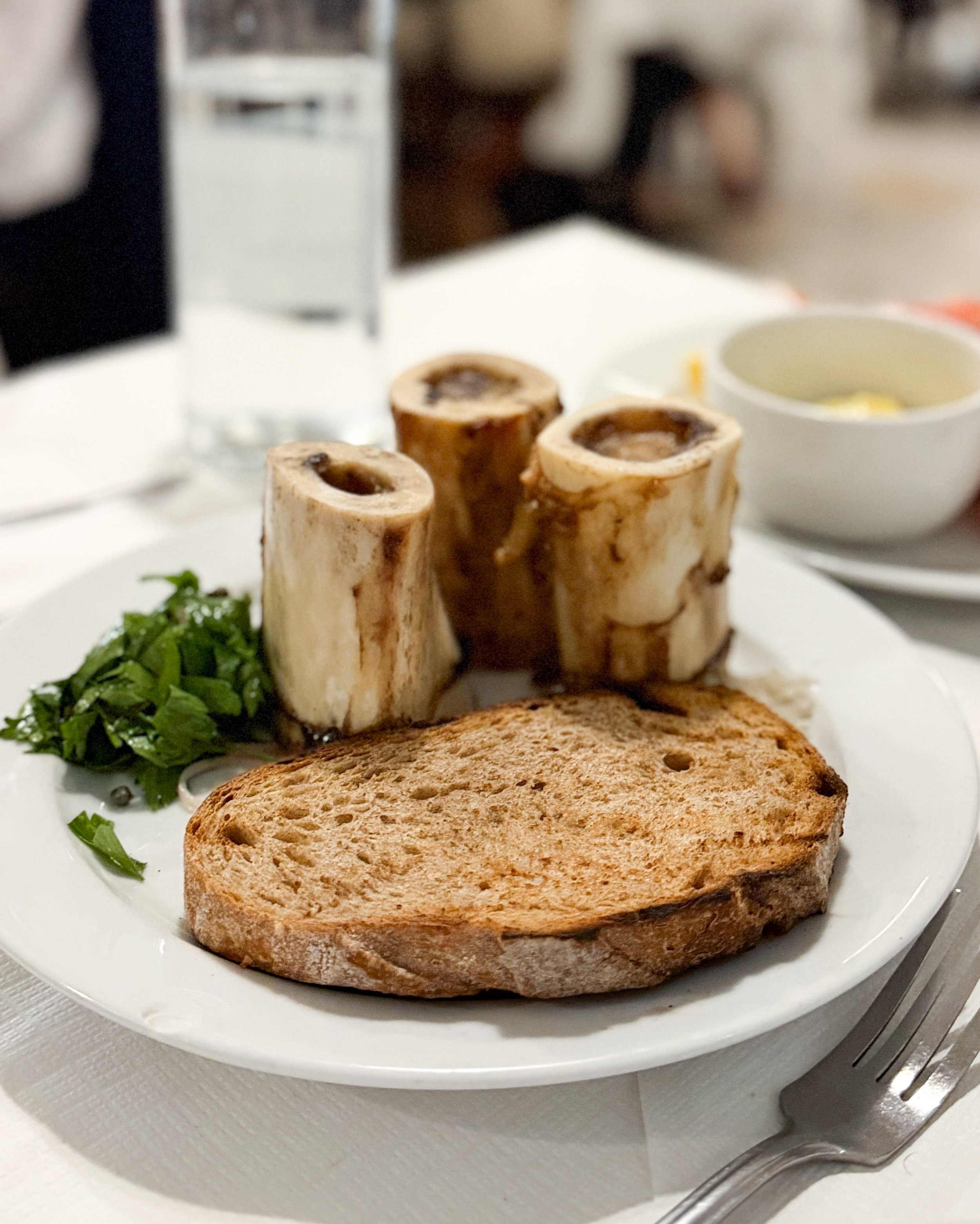 Roast Bone Marrow and Parsley Salad.

📍 St. JOHN (Smithfield), London
⭐ Michelin

One of chef Fergus Henderson's most iconic dishes, on the menu since 1994.