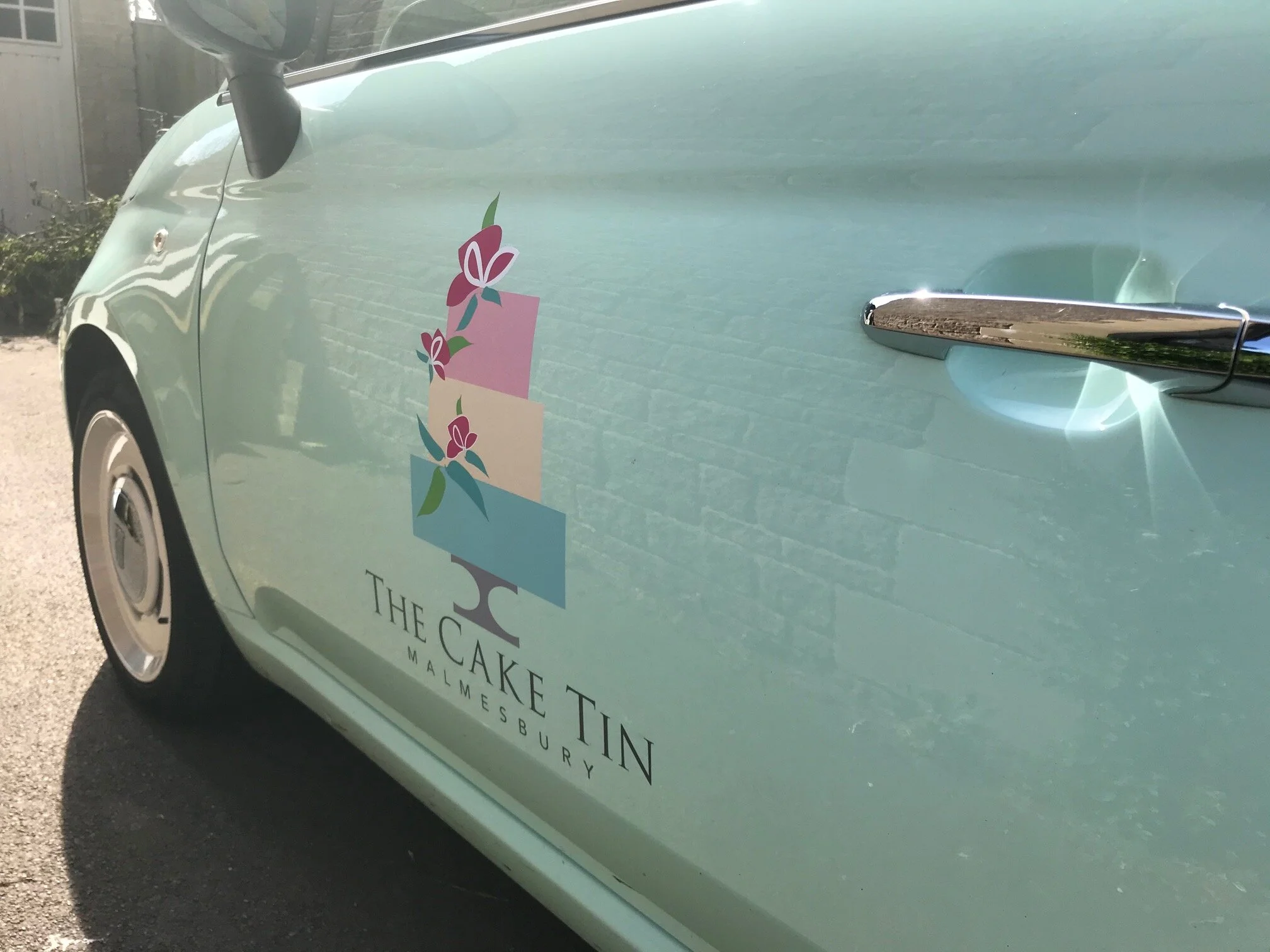 Print & cut vinyl for vehicle livery