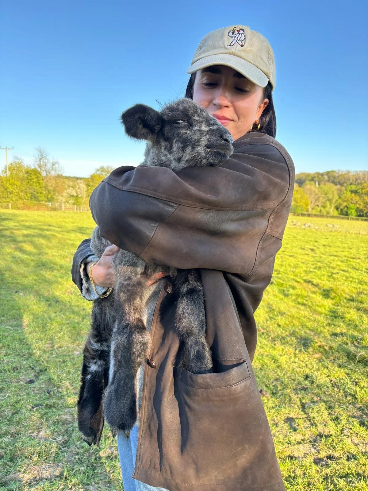 EASTER WEEKEND AT KINSBROOK

Easter is one of our favourite times of year at the vineyard; the hedgerows are springing into life, it&rsquo;s lambing season for our friends @nuthurstfarmlamb and Summer is within touching distance. We&rsquo;ll be open 