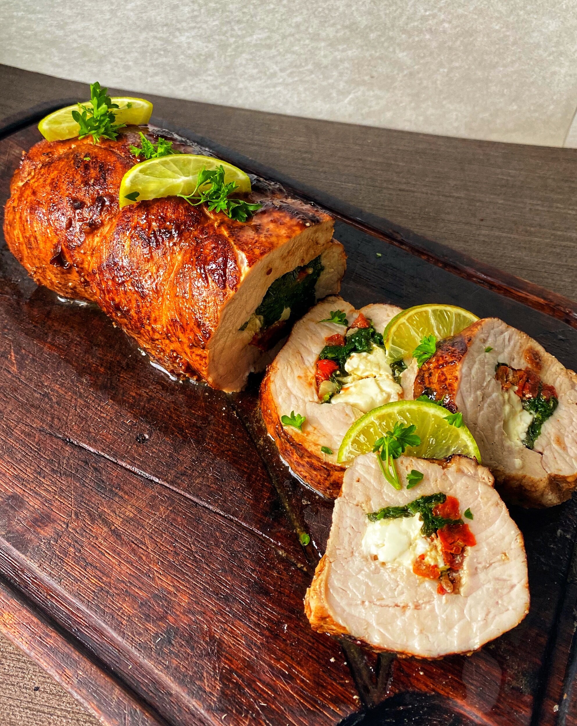 Fläskytterfilé fylld med spenat, fetaost  och soltorkade tomater 