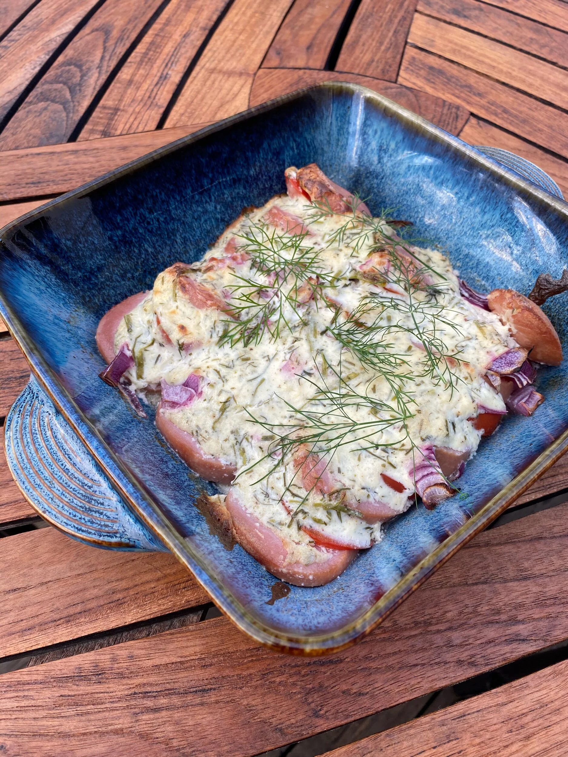 Falukorv med dill och pepparrot