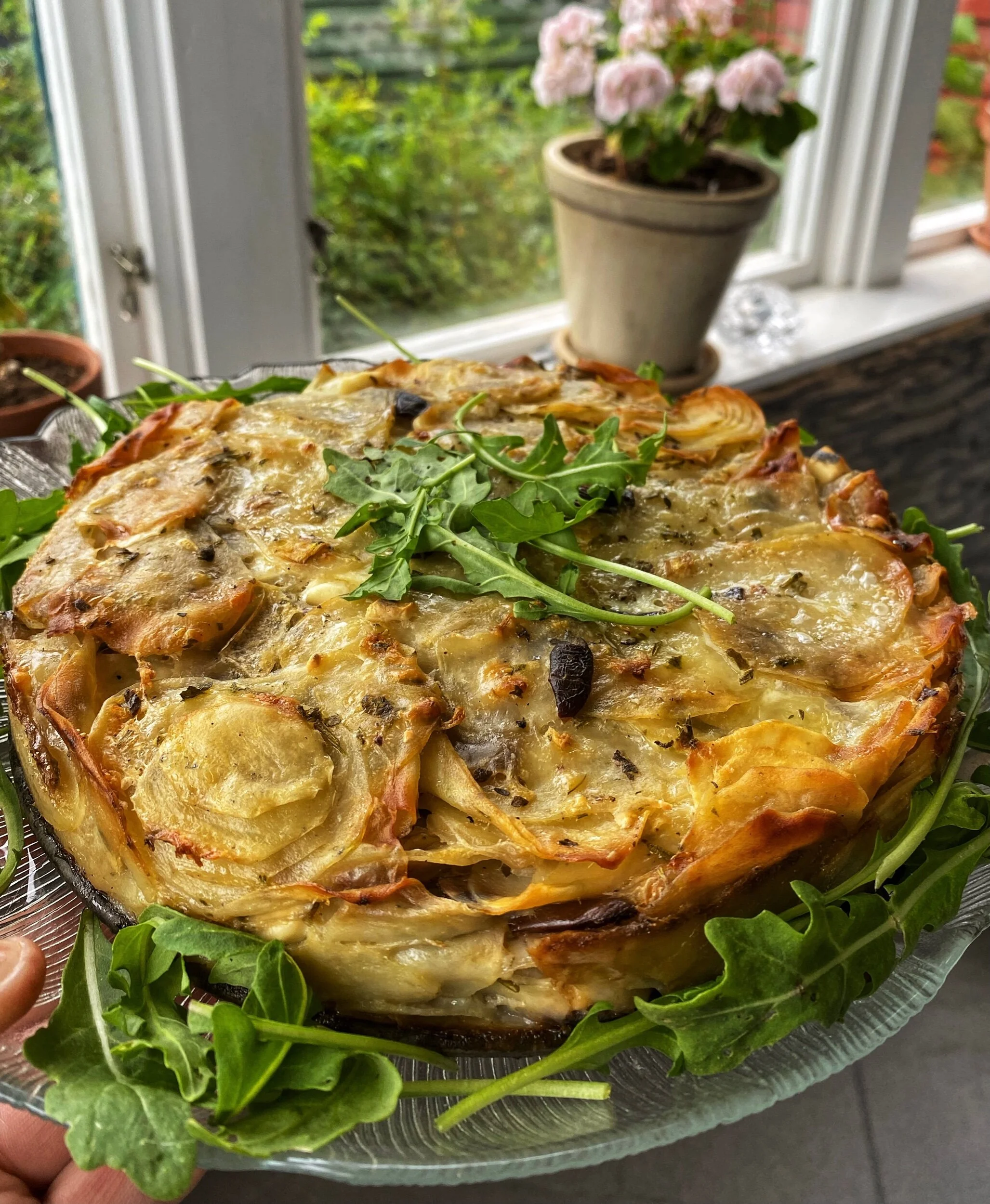 Potatistårta med oliver och fetaost 