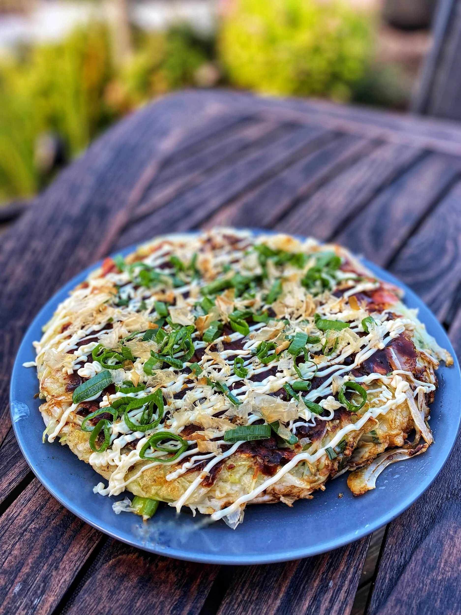 Okonomiyaki Japansk kålpannkaka 
