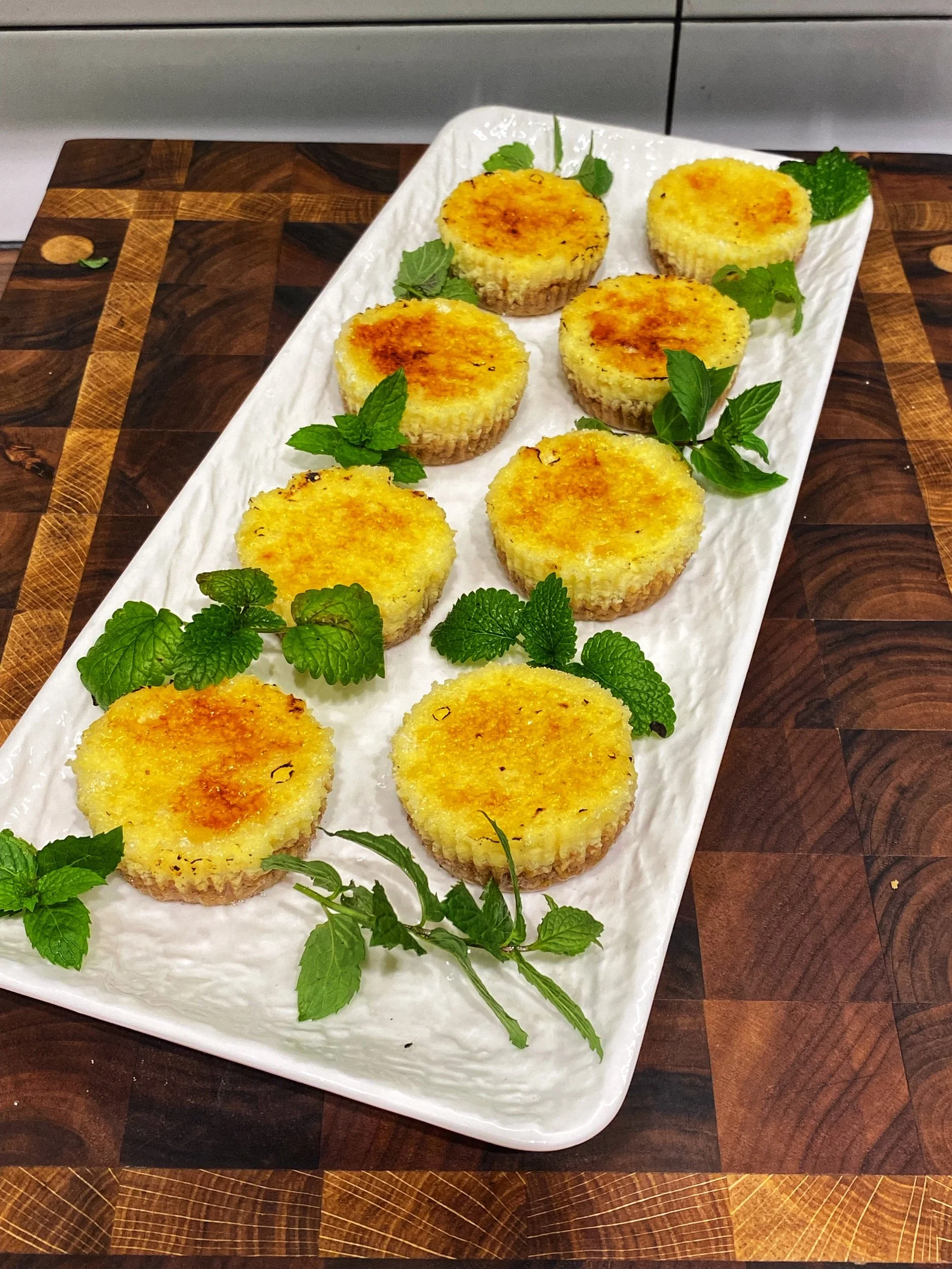 Mini creme brulée cheesecake 