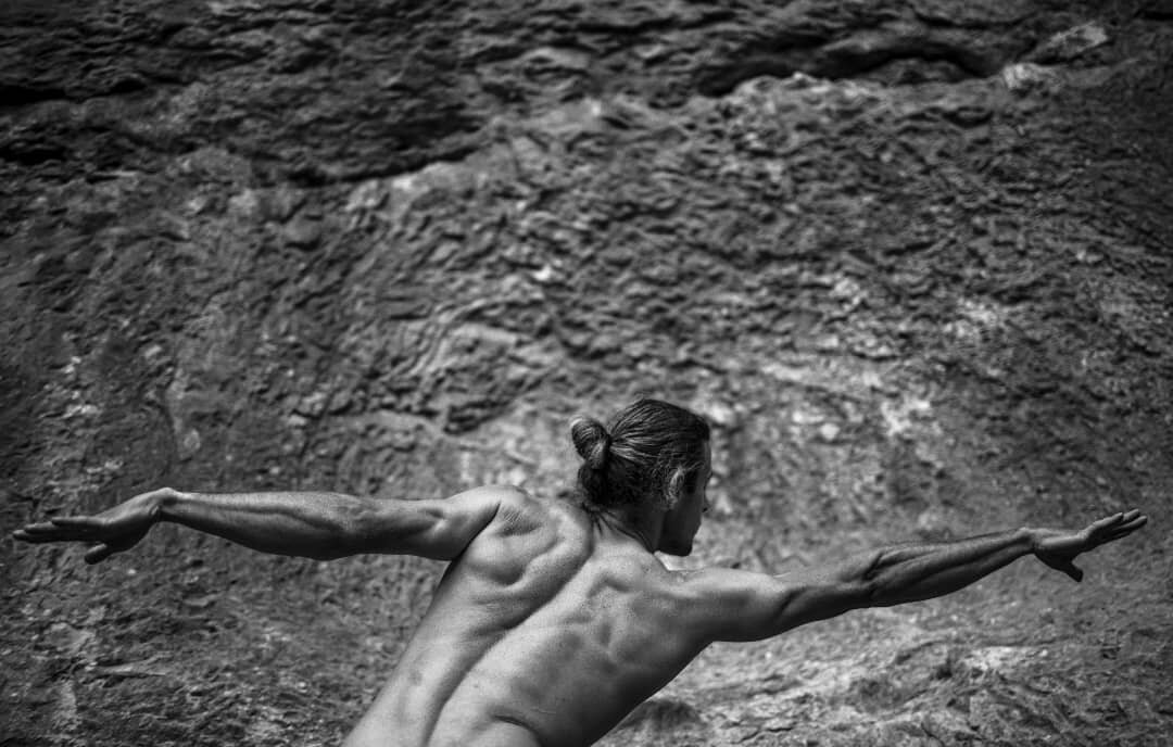 Climbing over those walls. ♡

#chulillaclimb#chulilla#escalada#rockclimbing#body#shape#strong#sharp#rock#climbinglife#climbspain