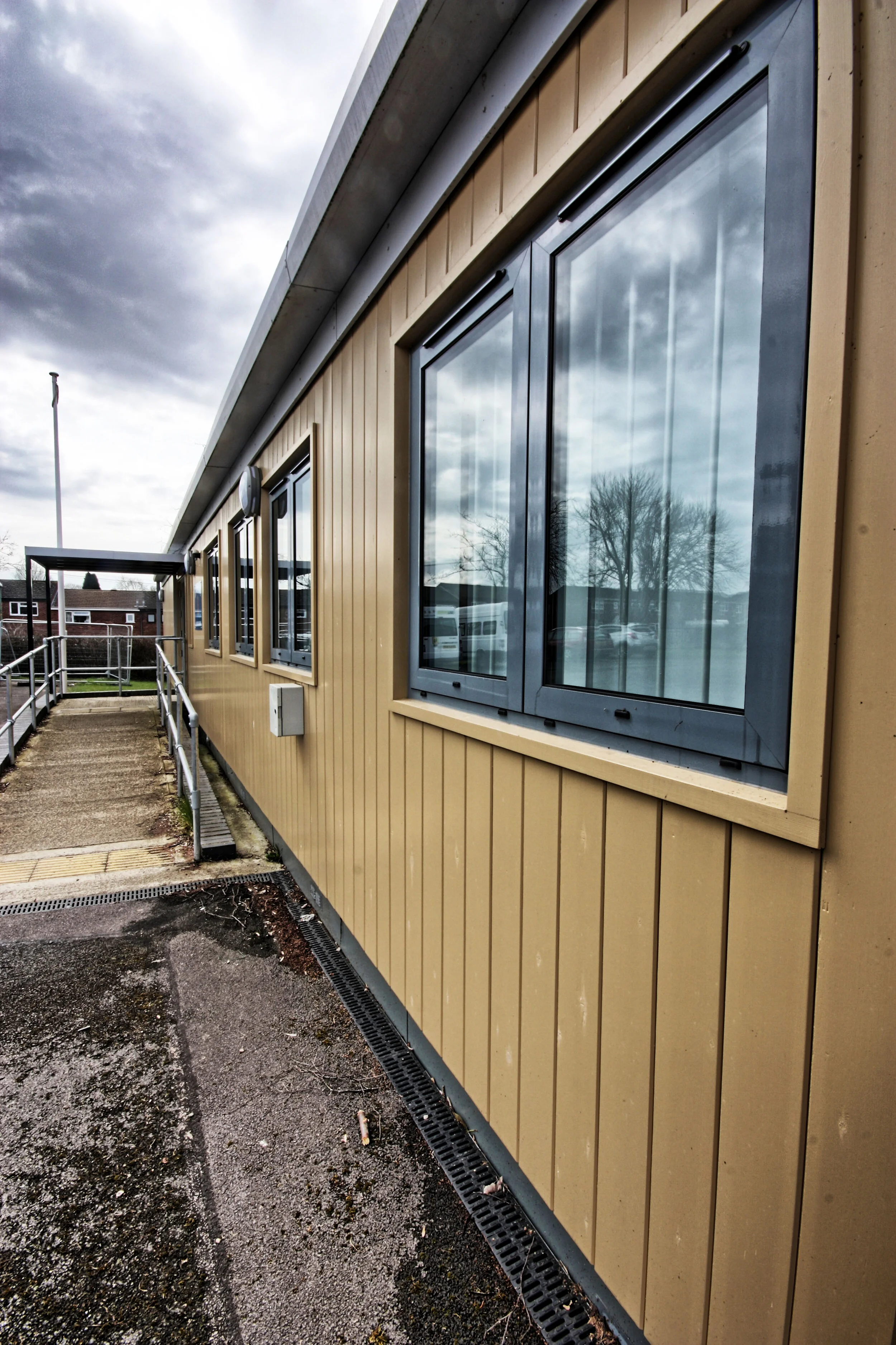 LYDNEY_05.jpg
