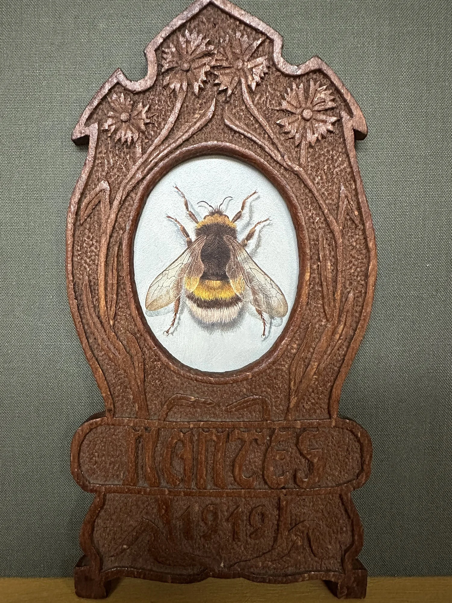 Bumblebee Study. oil on panel. 2in x 2.75in