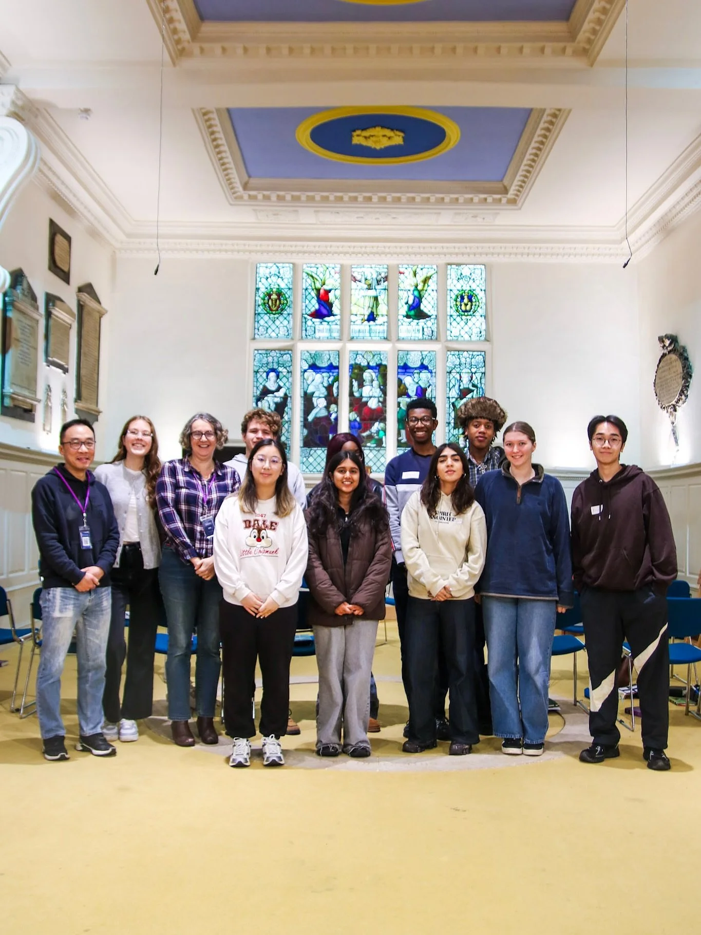 We had a great time at Student Central last Saturday! We heard from Rule of life and have different stations about every practice. A really reflexive and good morning and we finish with a Colombian lunch, arepas!