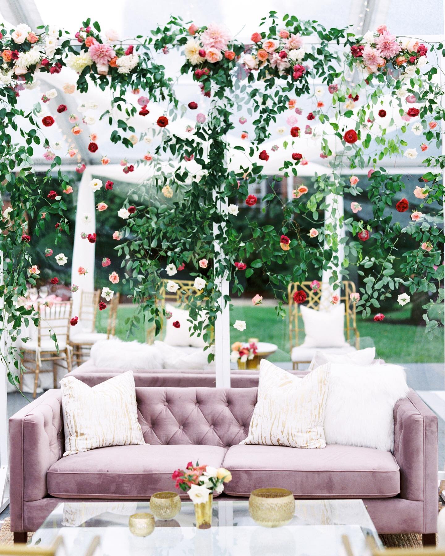 In honor of @pantone&rsquo;s color of the year&hellip;we&rsquo;ve always loved a splash of magenta! 

Photo: @ashleym_brown 
Rentals: @vincentltg @fitztheoccasion @fiftychairs @canvas_event_furniture @bryantsrentall 
Floral: @stateandarrow @jamiefair