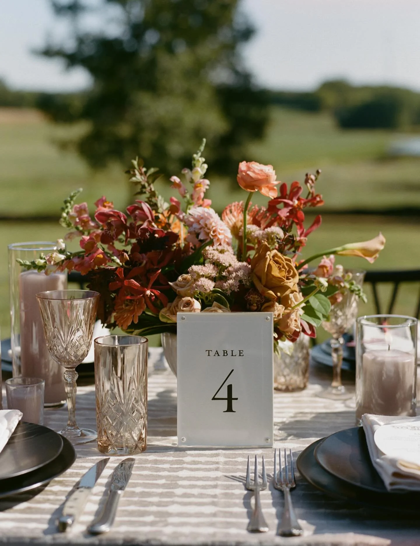 Rehearsed ✔️ tucked away on a private farm in Kentucky, Cidney and Sam kicked off their wedding weekend with an intimate dinner backed by a warm September breeze. And their signature drink&hellip;The Pappy 🥃 

Photo: @alivaldez.photography 
Catering