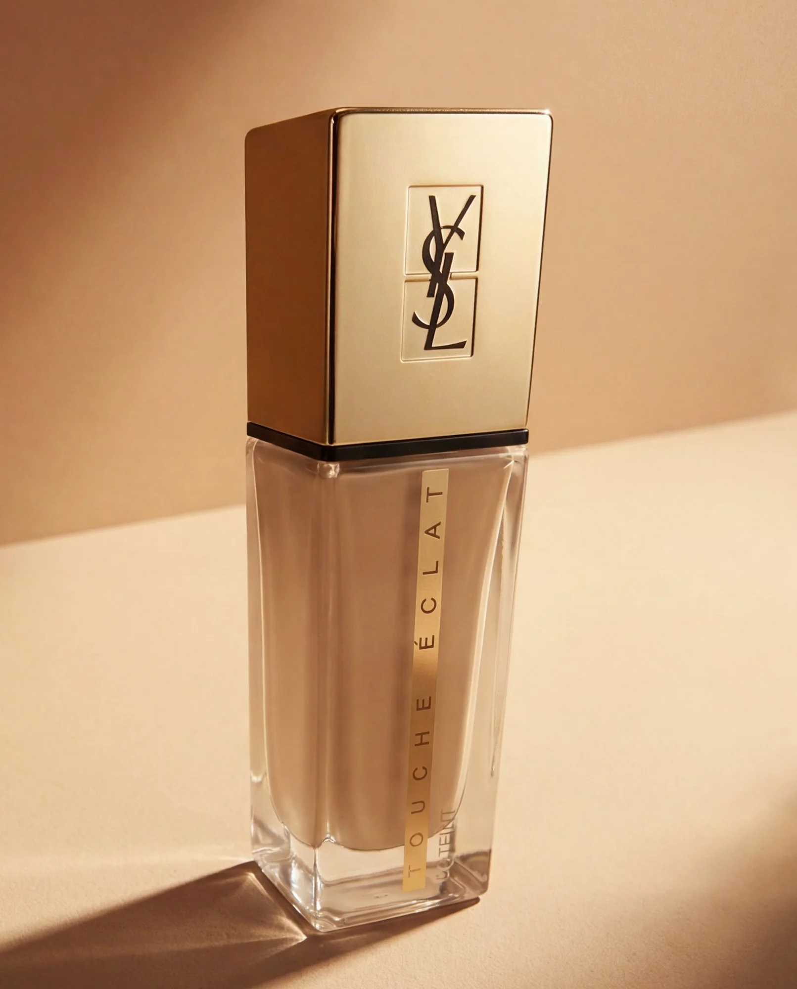 weavy-PACKSHOT COSMETIC APP-2026-01-06 at 12.44.23.jpg