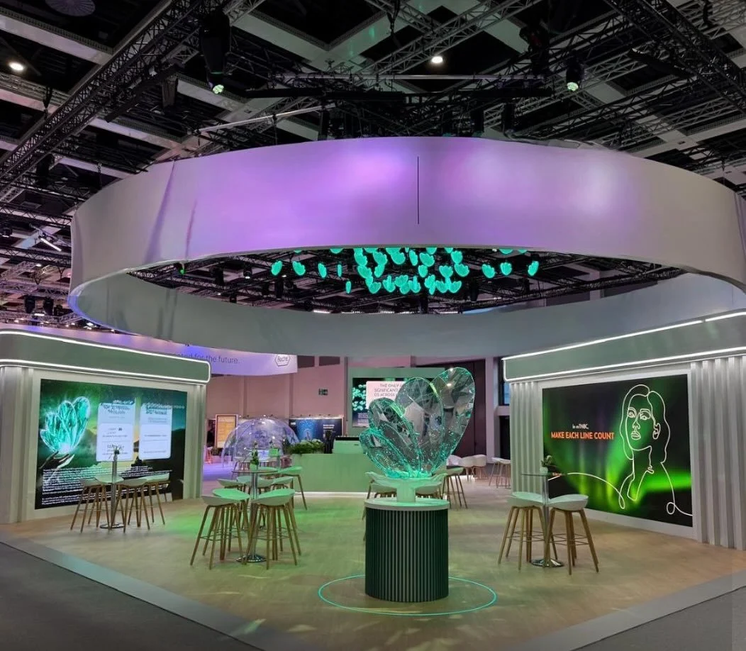 We were tasked with creating a totally bespoke LED installation that also had kinetic elements, 80 of them to be precise. This installation was triggered by external video control and changed with the wider lighting system on the stand to a time line