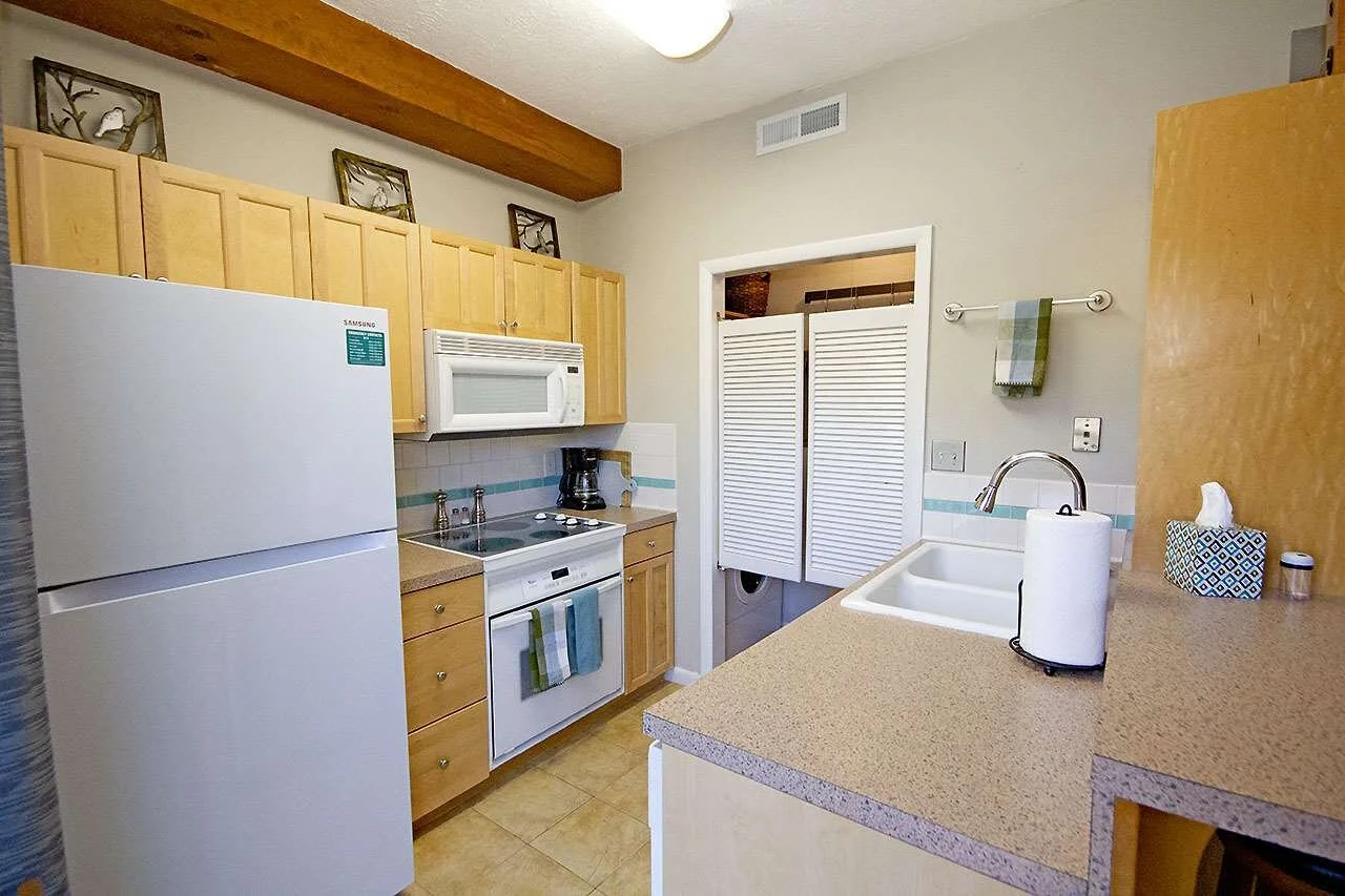 Laurelwood6.JPG