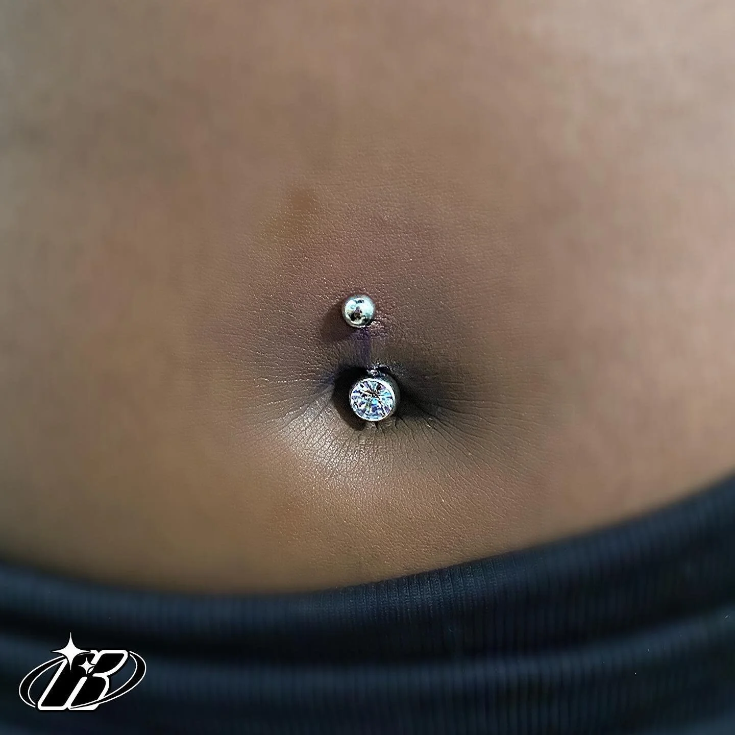 #NavalPiercing or #BellyPiercing 

#bodypiercer#dallastattoostudio#dfwtattoos#pierced#piercedgirl#piercersofinstagram#mesquitetattoos#mesquitepiercer#mesquitepiercings#garlandpiercer#garlandpiercing#garlandtattoo#kayskinworkspiercings