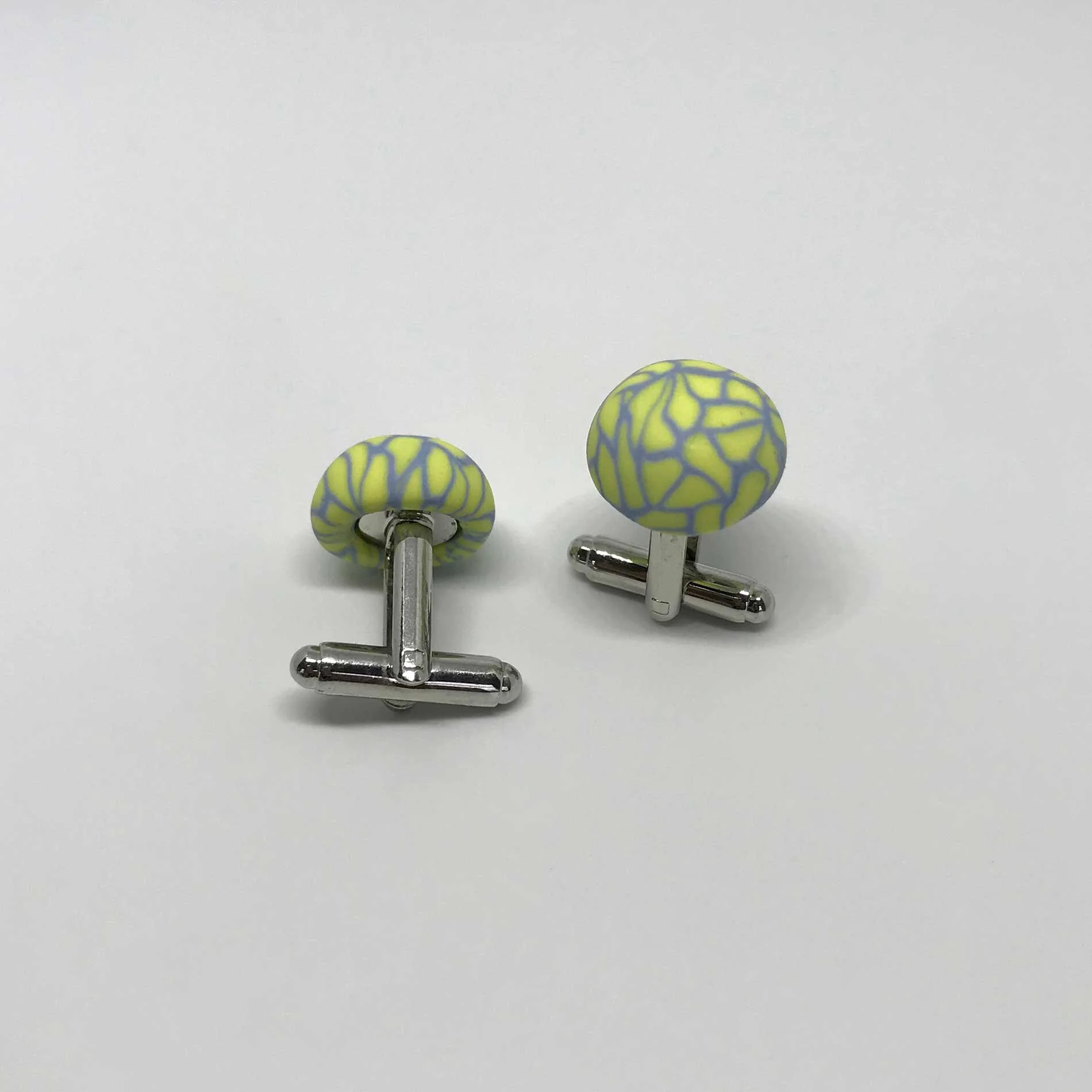 CUFFLINKS_METAL_yellow_lightblue_2.jpg